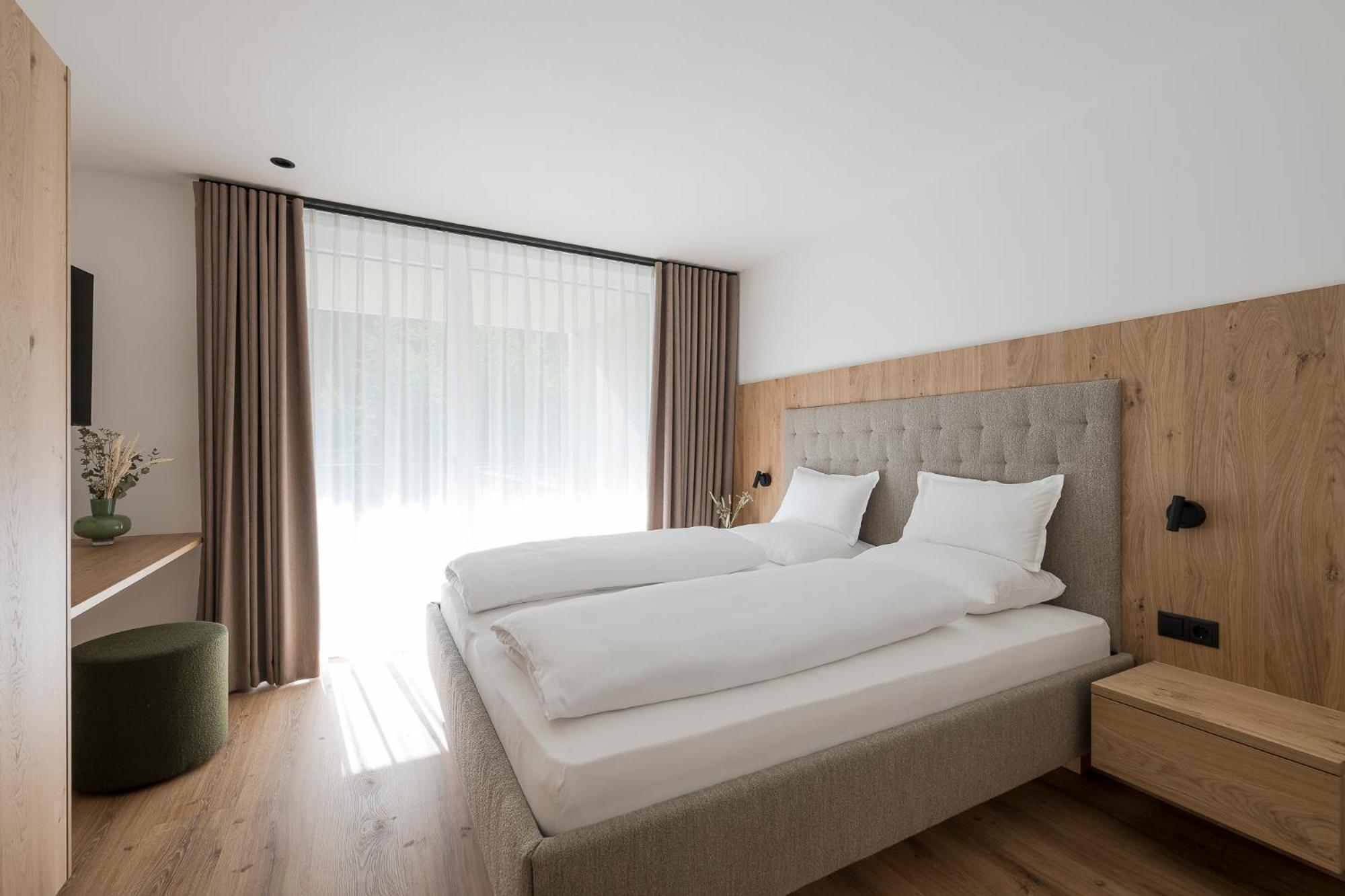 Deluxe Family Suite photo 2