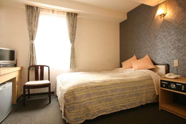 Double Room - Smoking photo 1