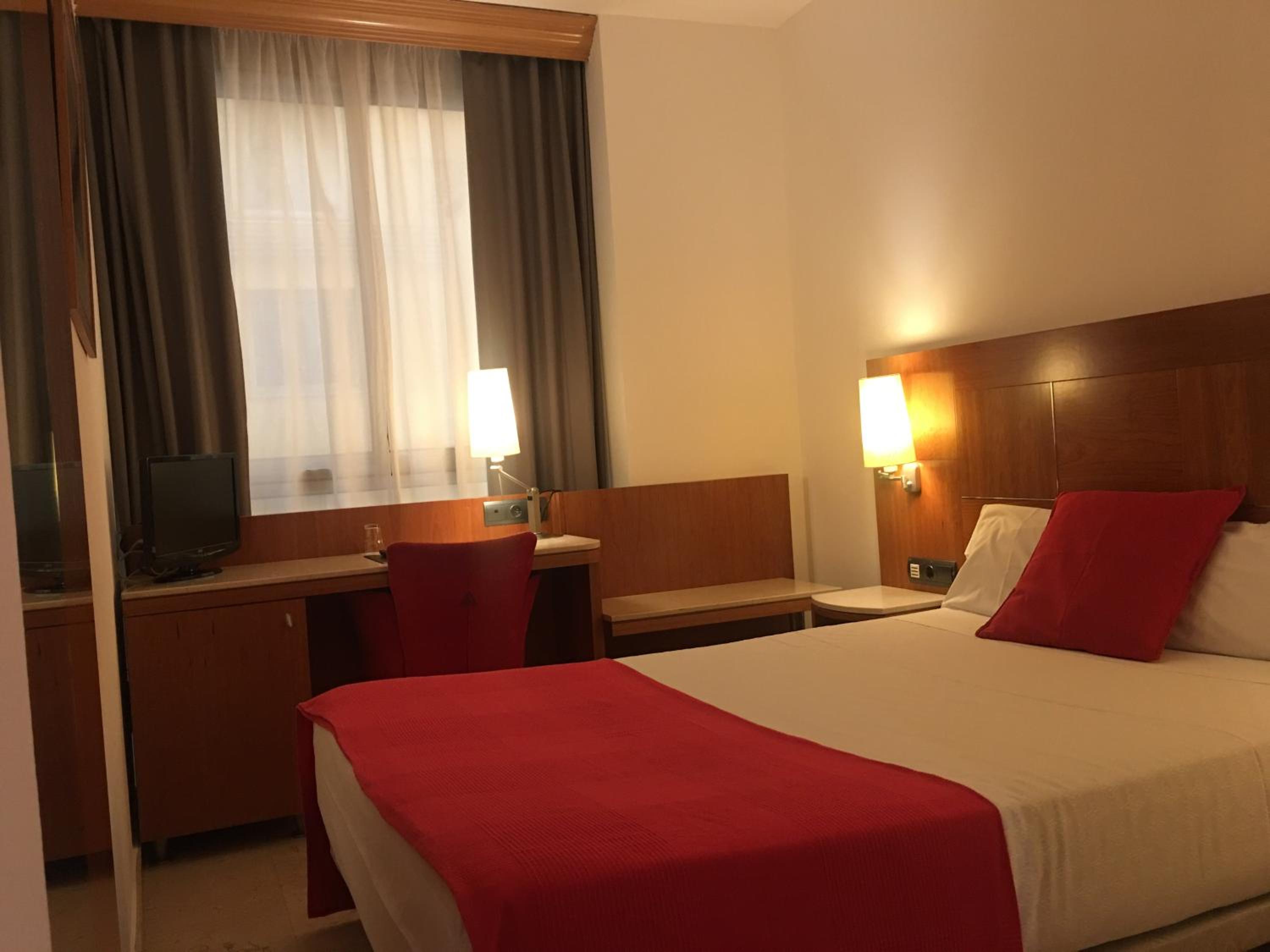Single Room photo 2