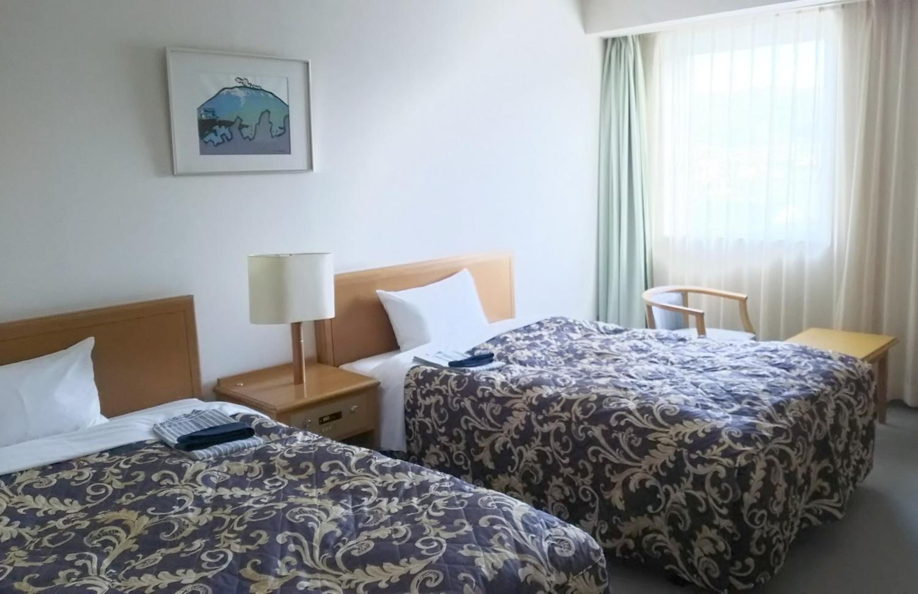 Twin Room - Non-Smoking photo 3