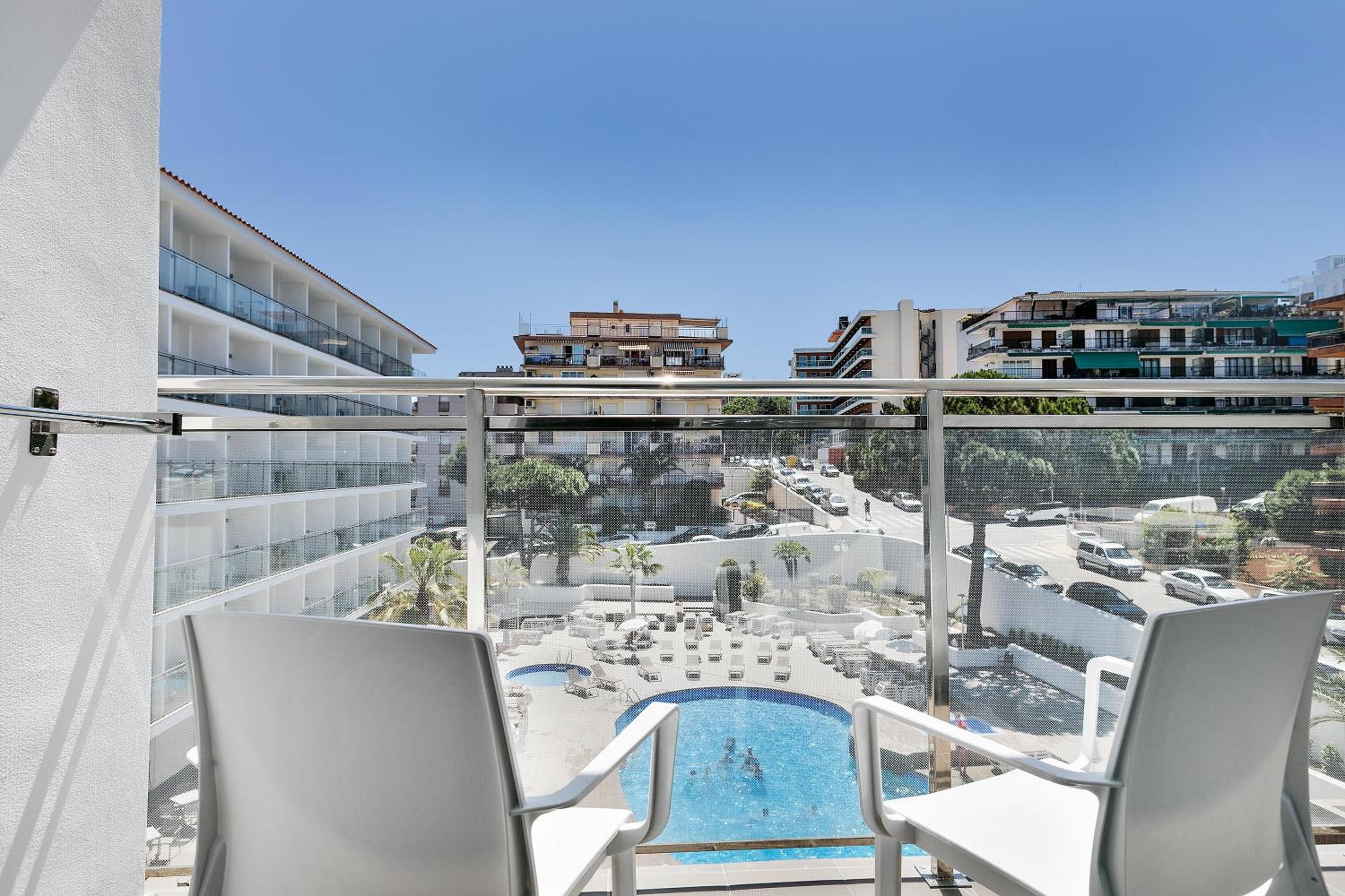Double Room with Pool View