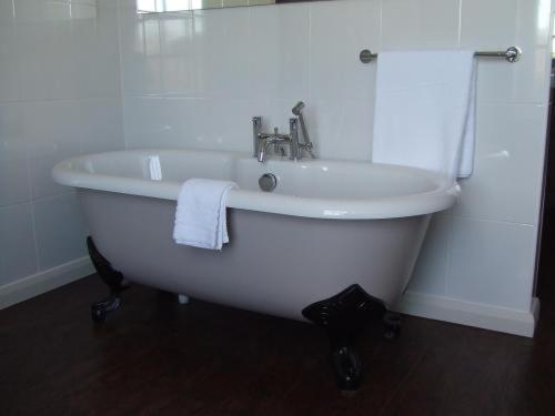 Superior Double Room - Photo 2