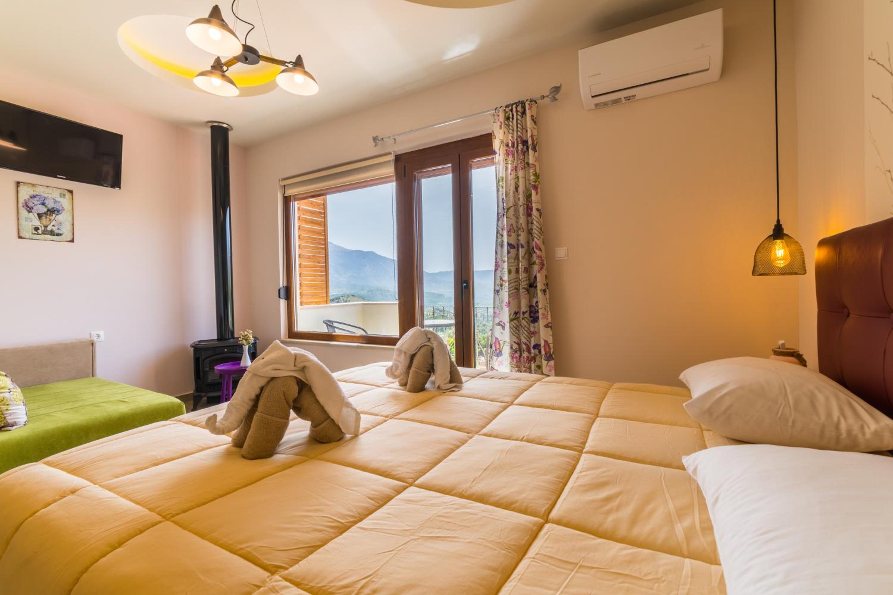 Luxury Triple Room photo 2