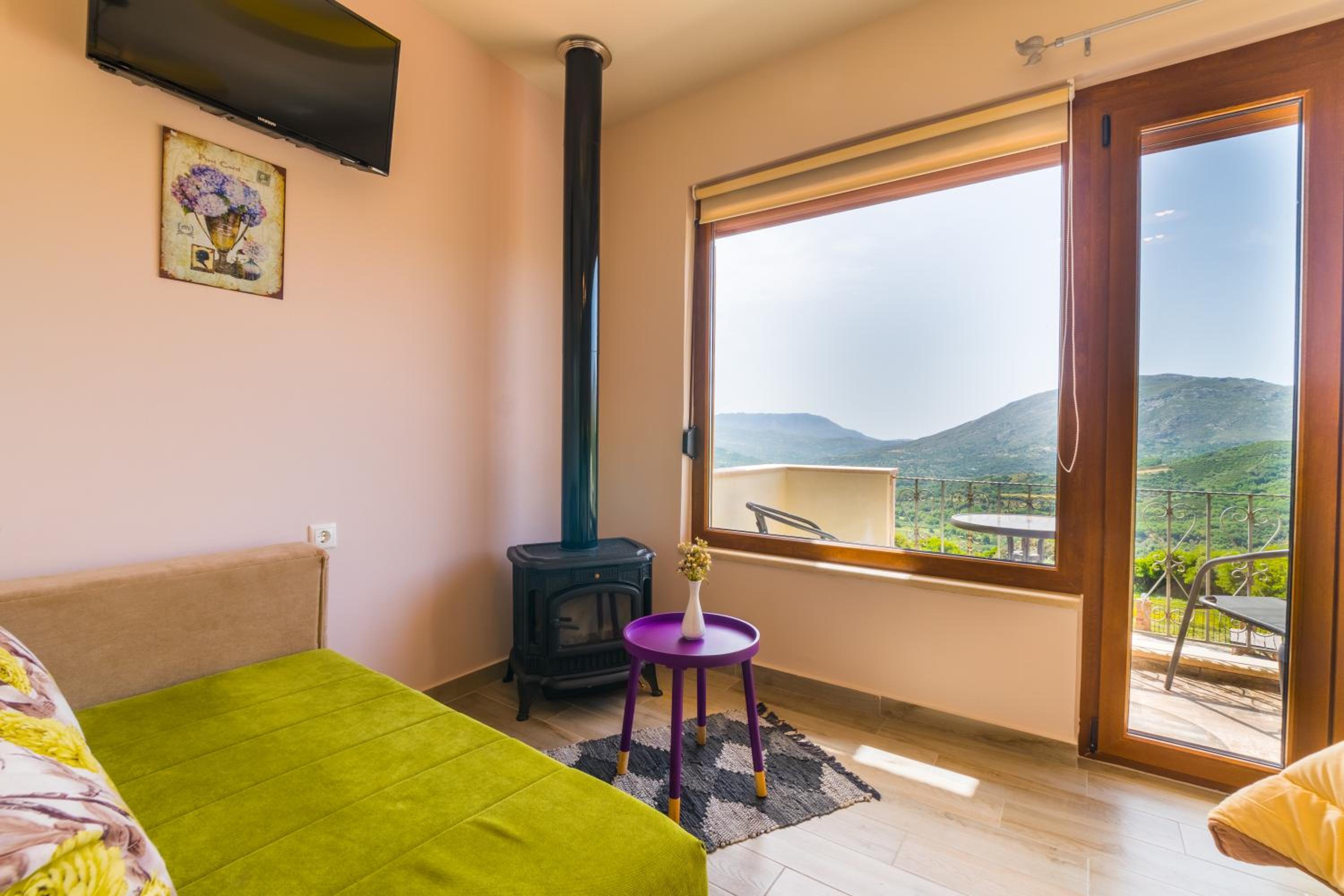 Luxury Triple Room photo 3