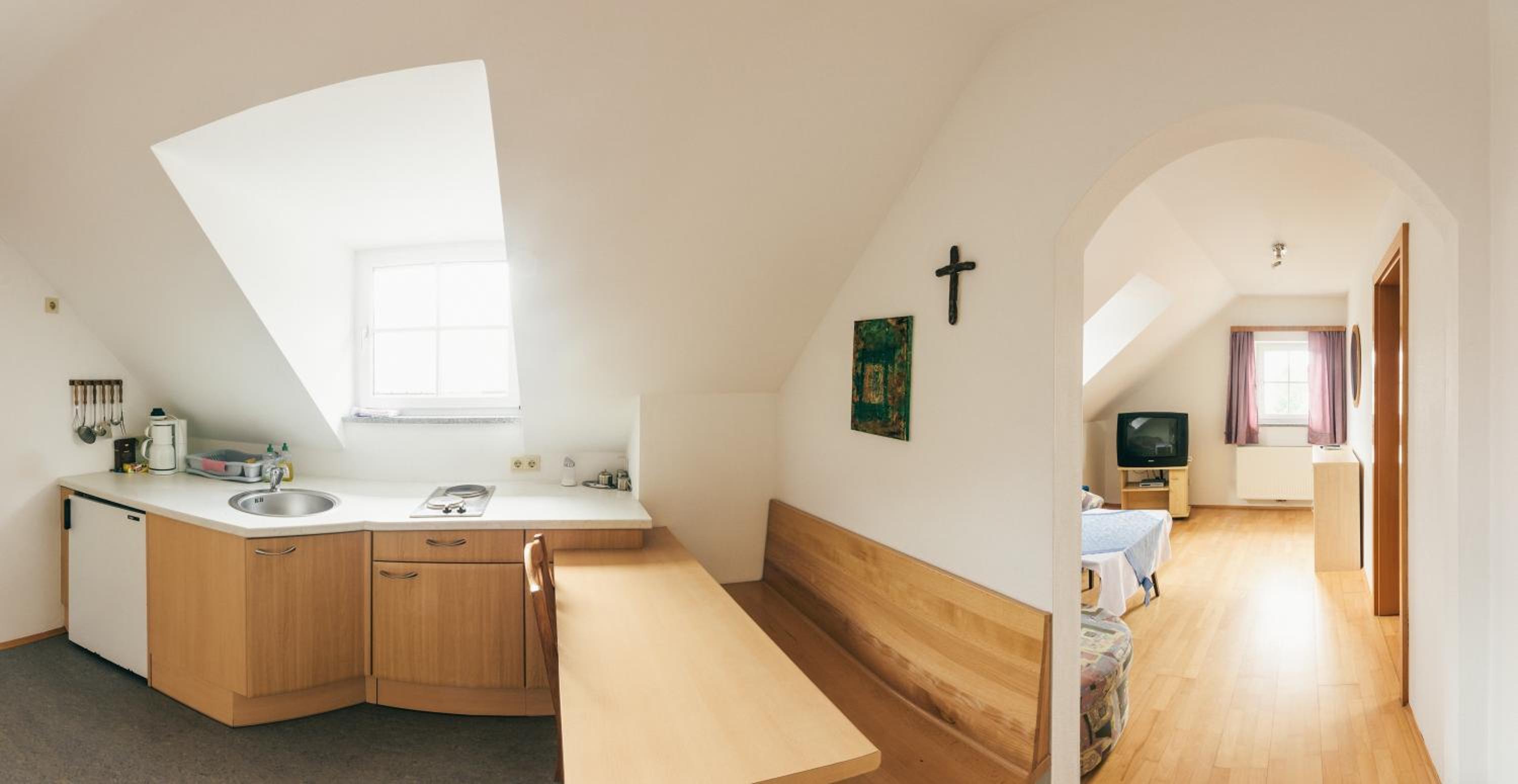 Apartment photo 2