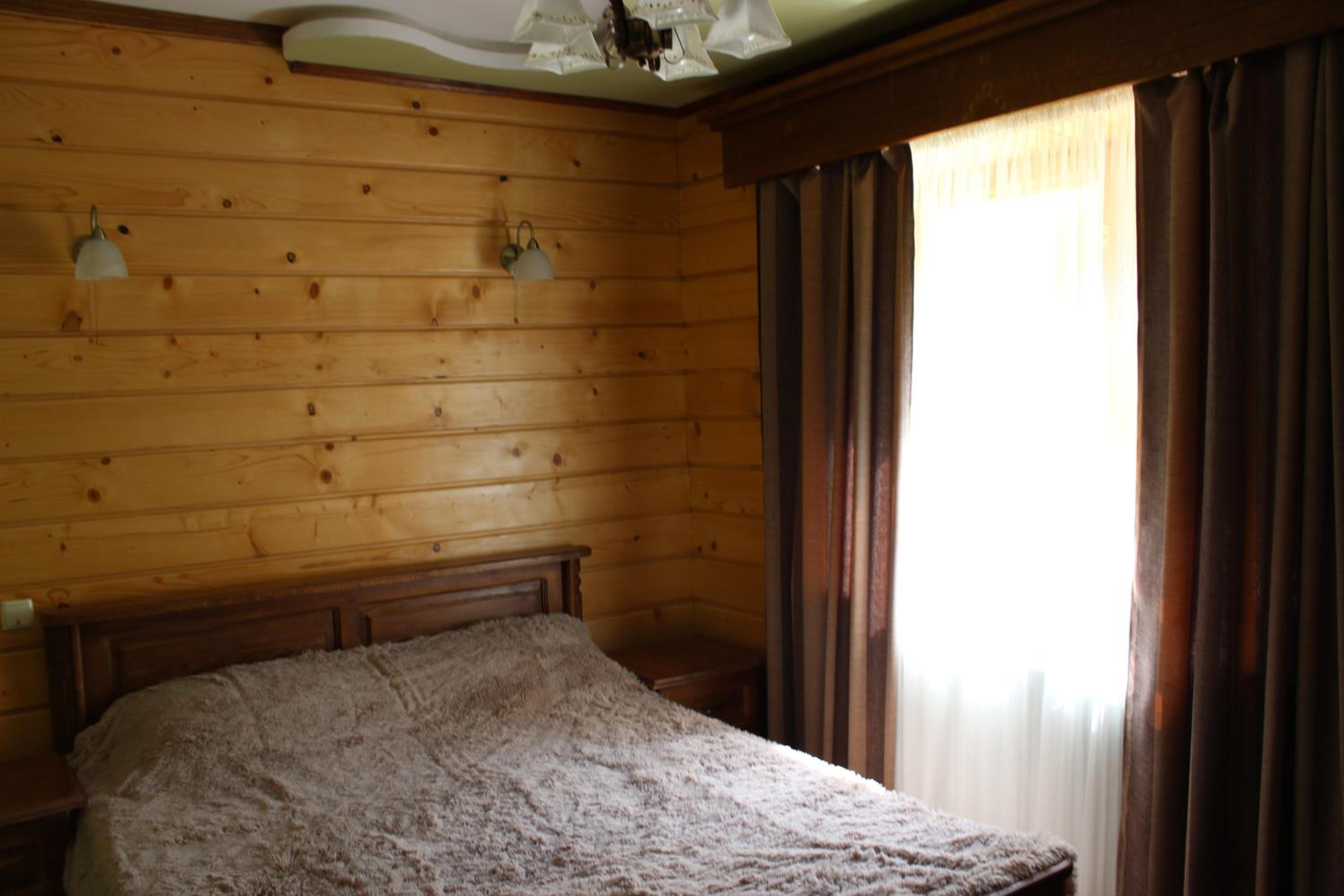 Double Room with Shared Bathroom photo 1