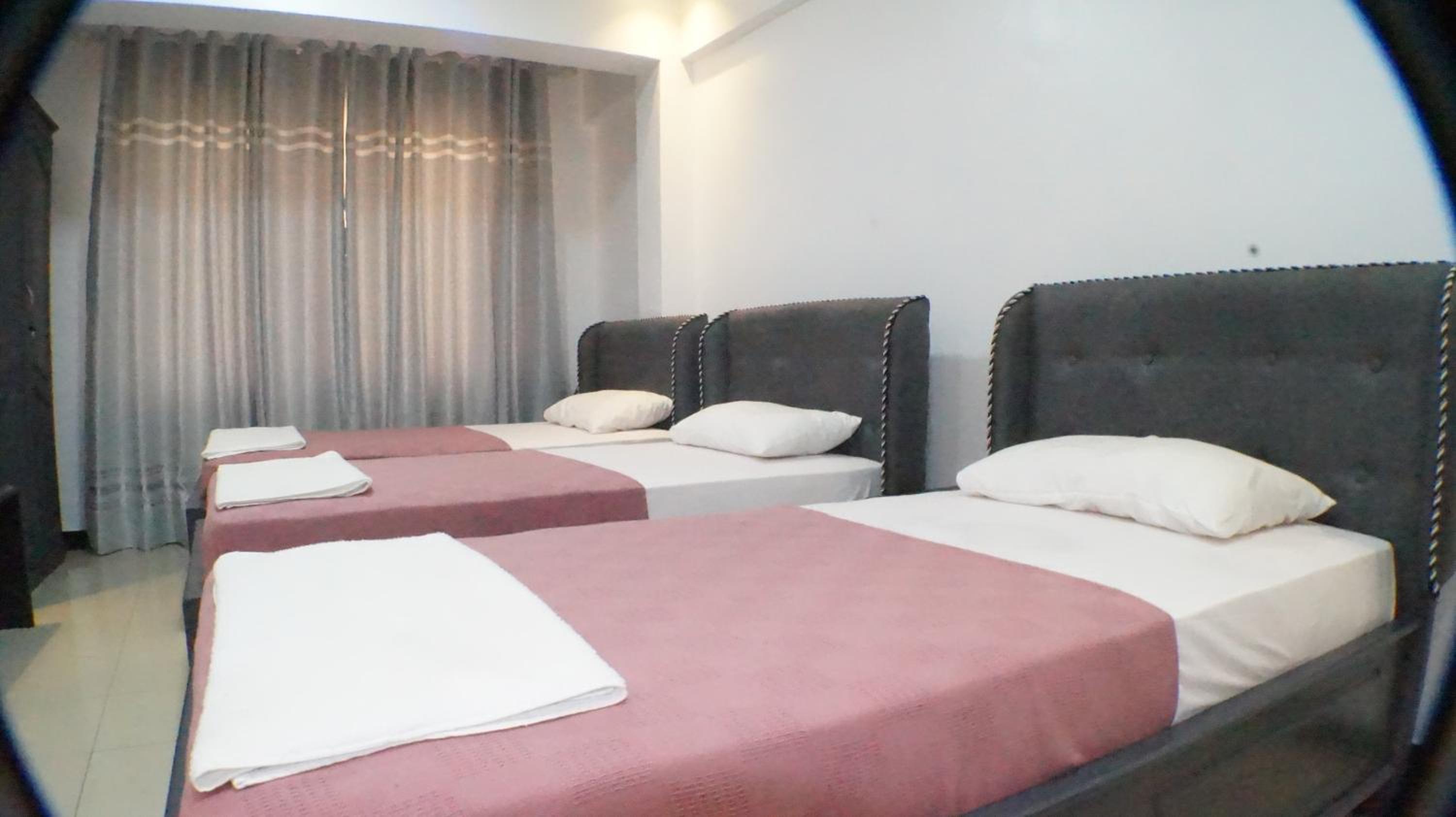 Budget Triple Room photo 2