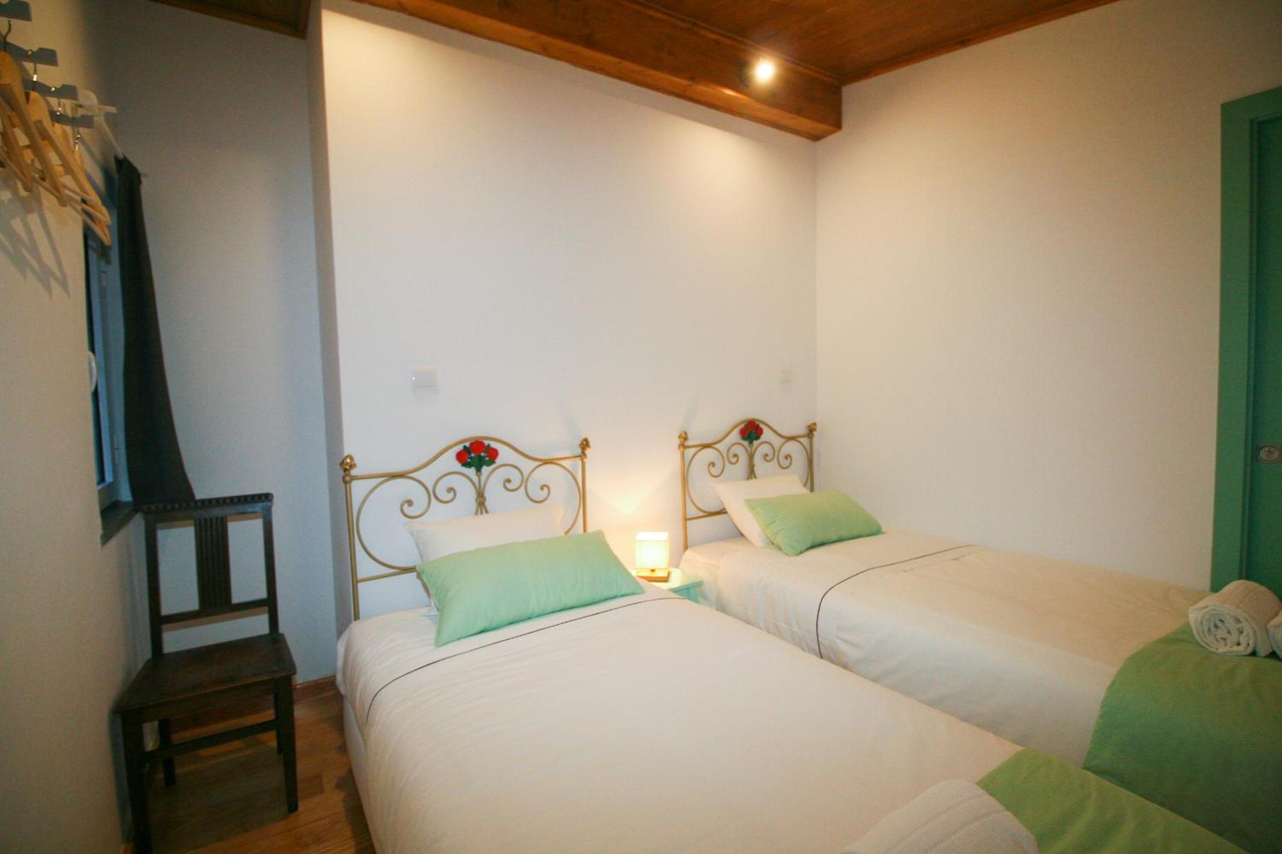 Twin Room - Photo 1