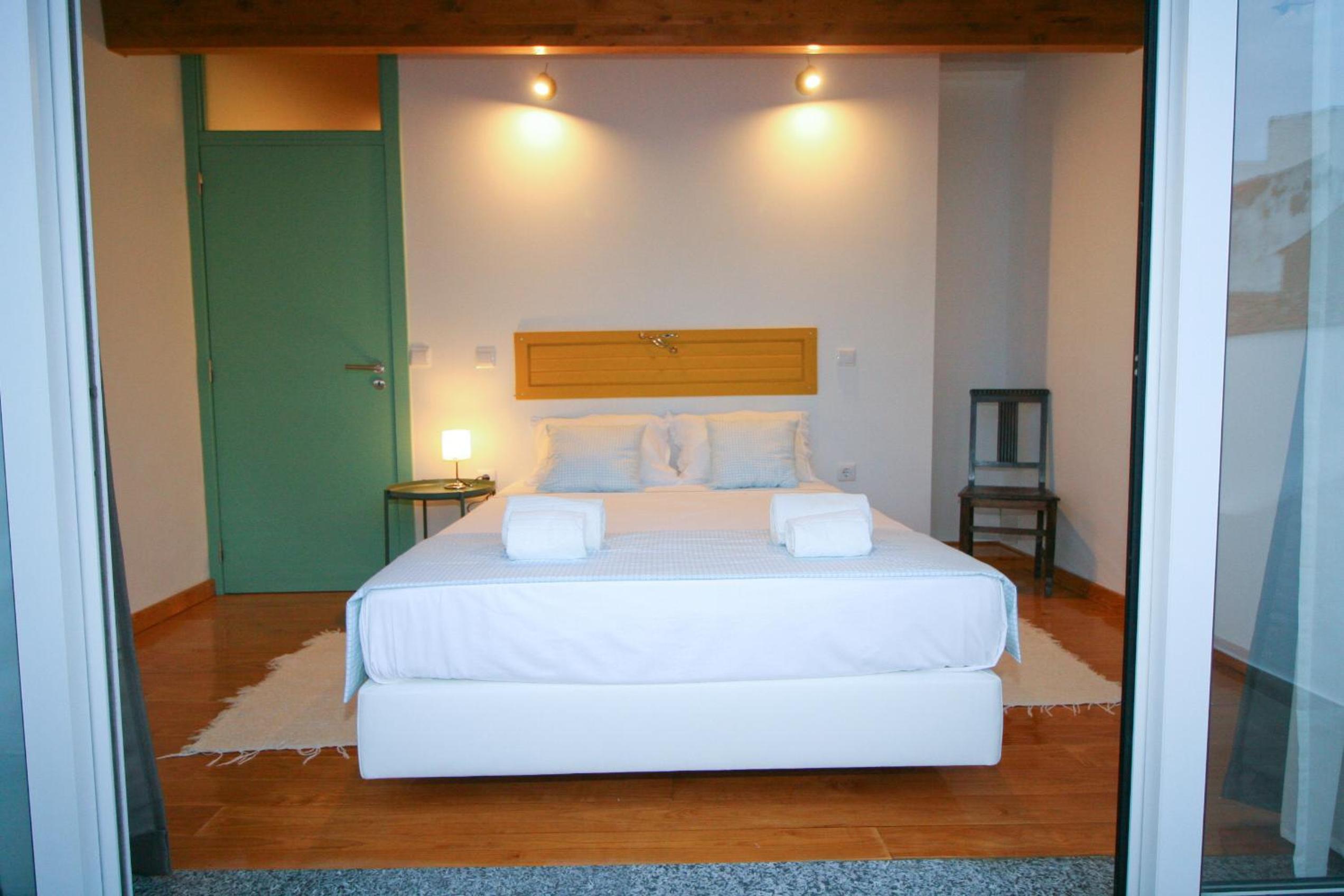 Double Room with Balcony - Photo 1