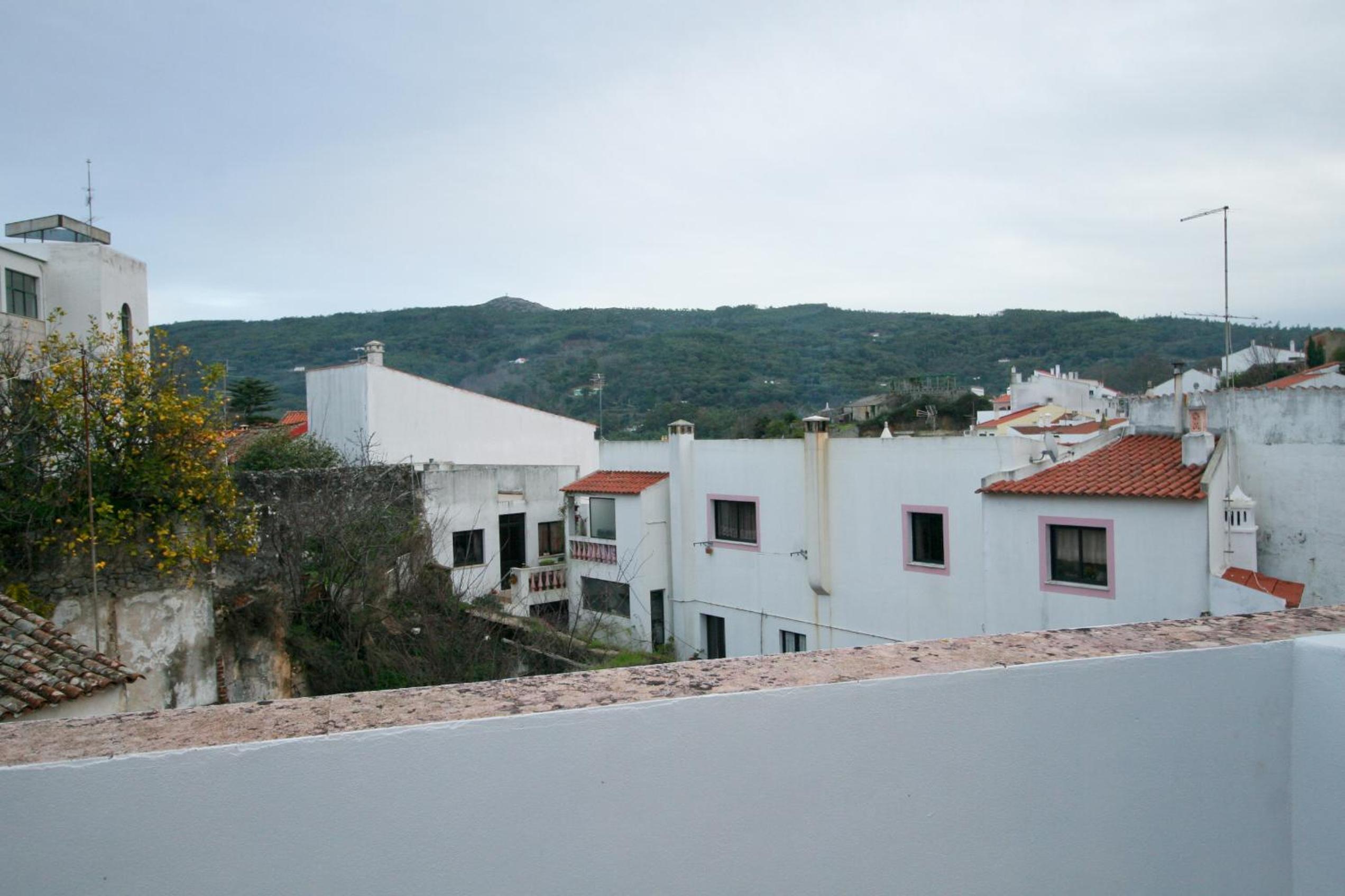 Double Room with Balcony - Photo 4