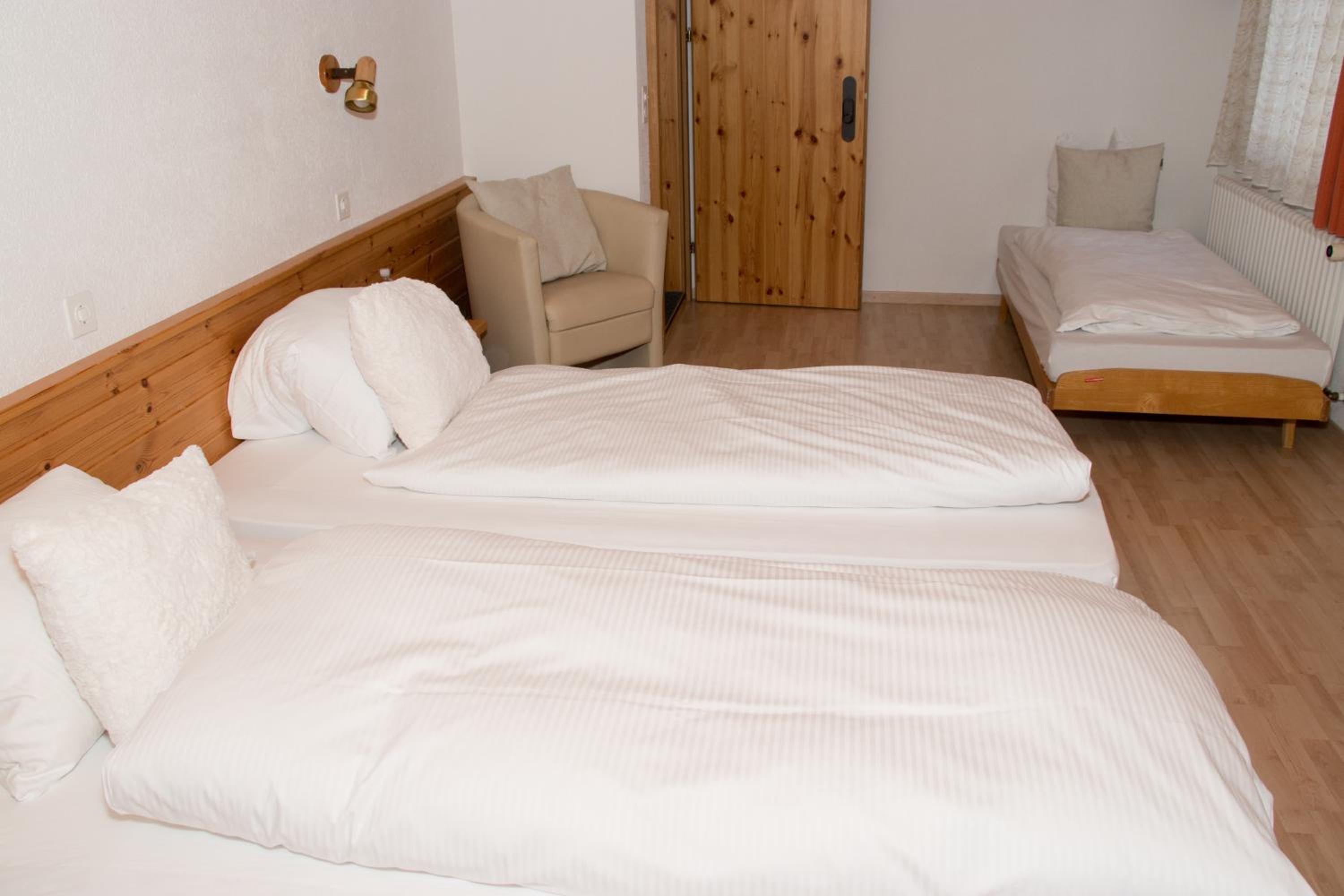 Budget Triple Room photo 2