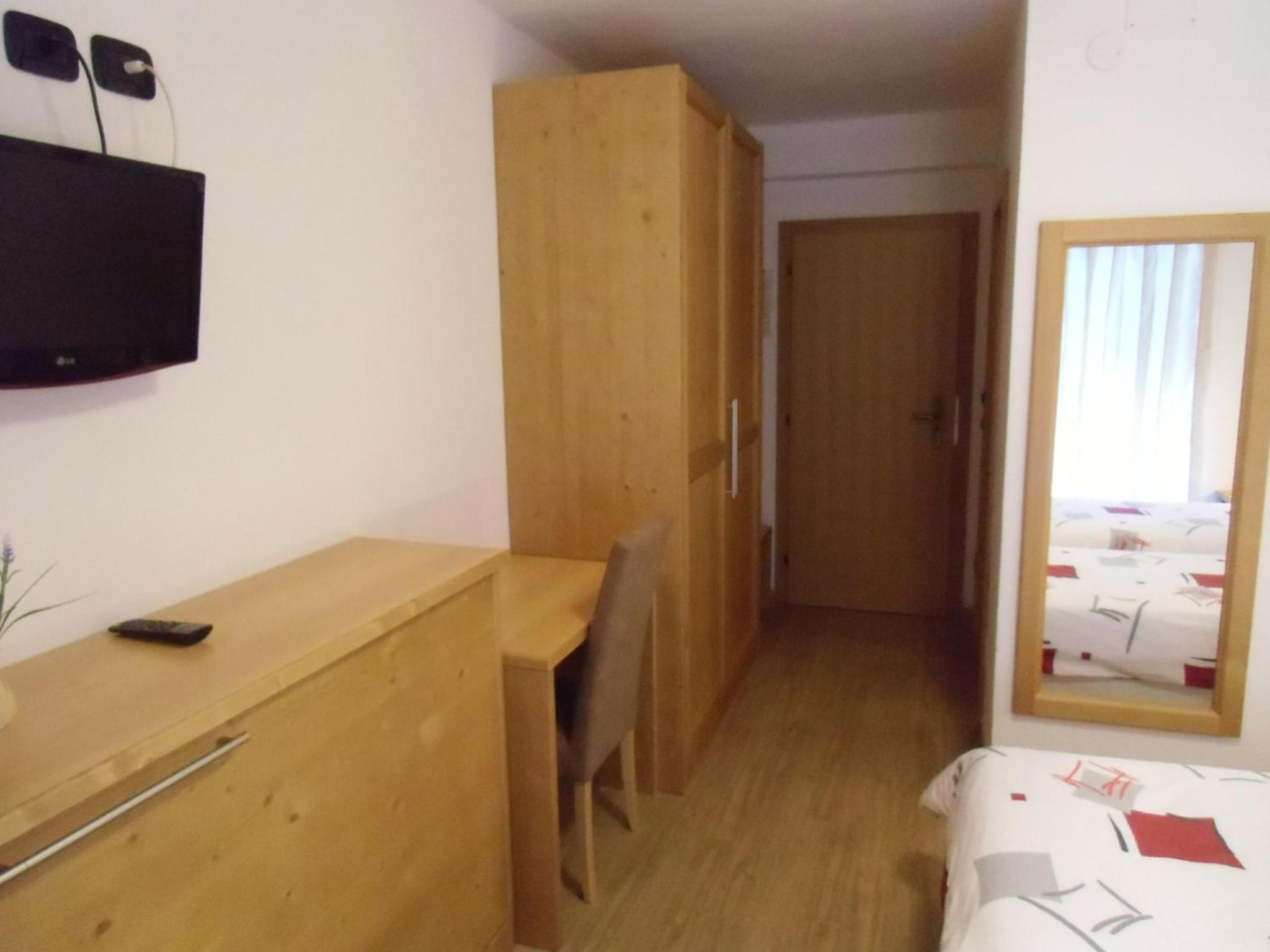 Double or Twin Room with Mountain View photo 1