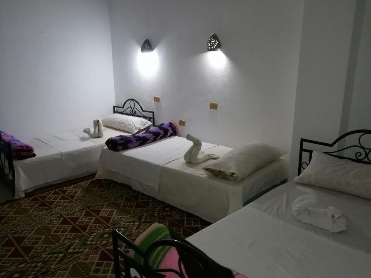 Triple Room with Pool View photo 3