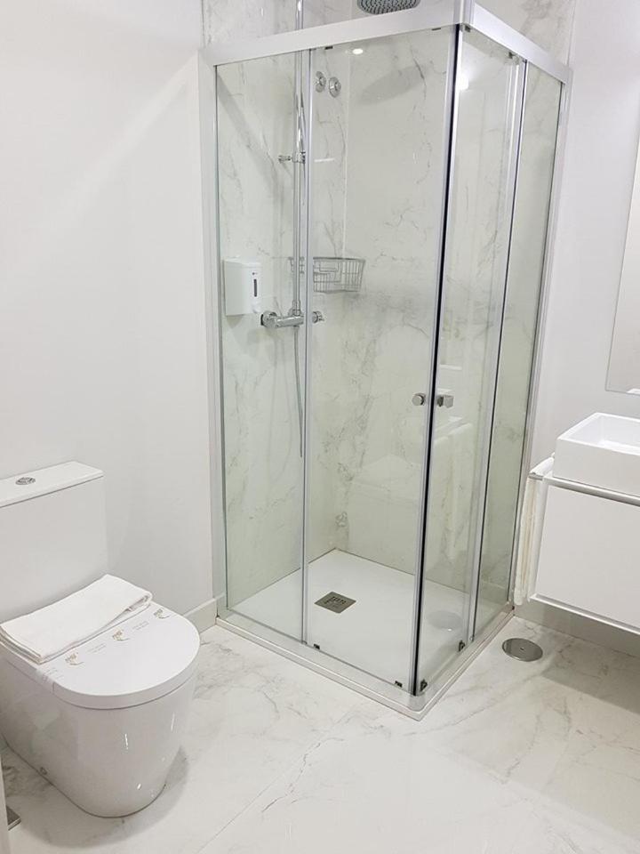 One-Bedroom Apartment - Photo 6