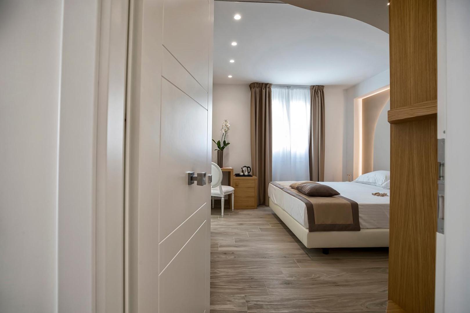 Standard Double Room photo 2