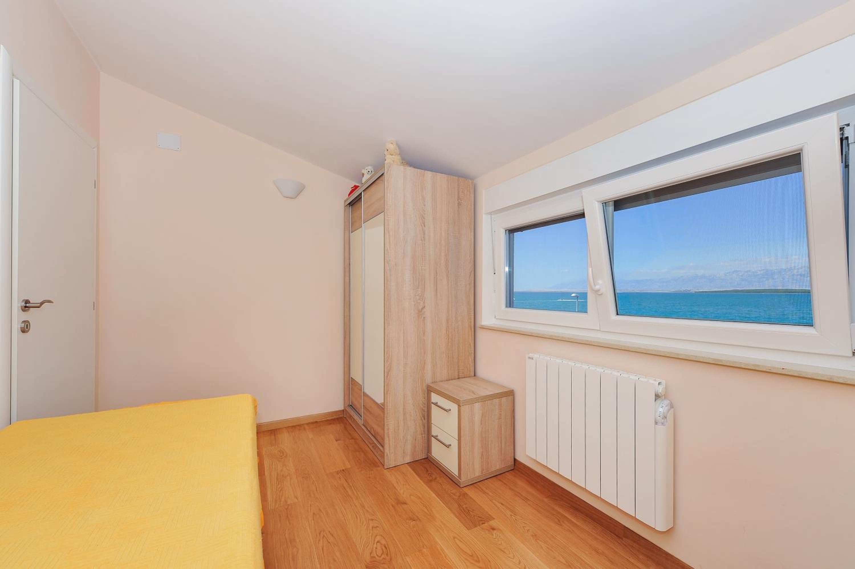 Two-Bedroom Apartment with Balcony and Sea View photo 2