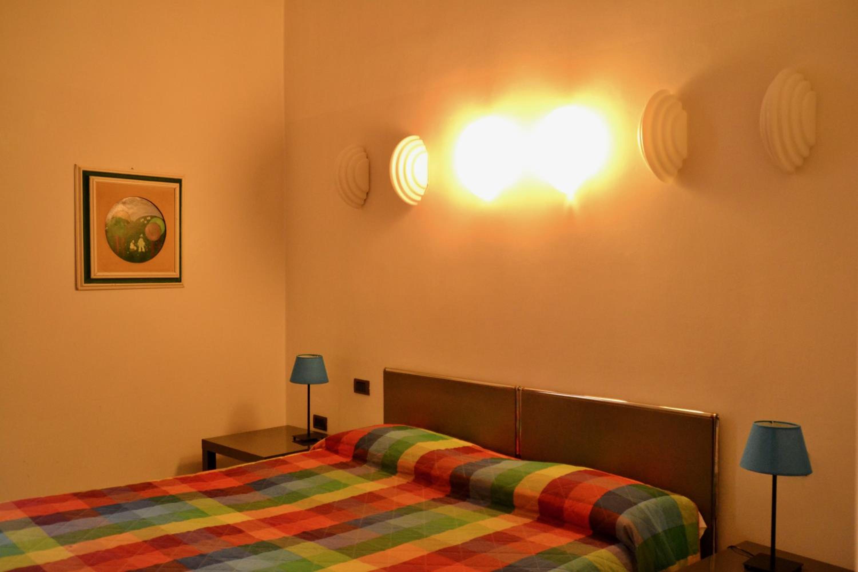 Double Room - Photo 2