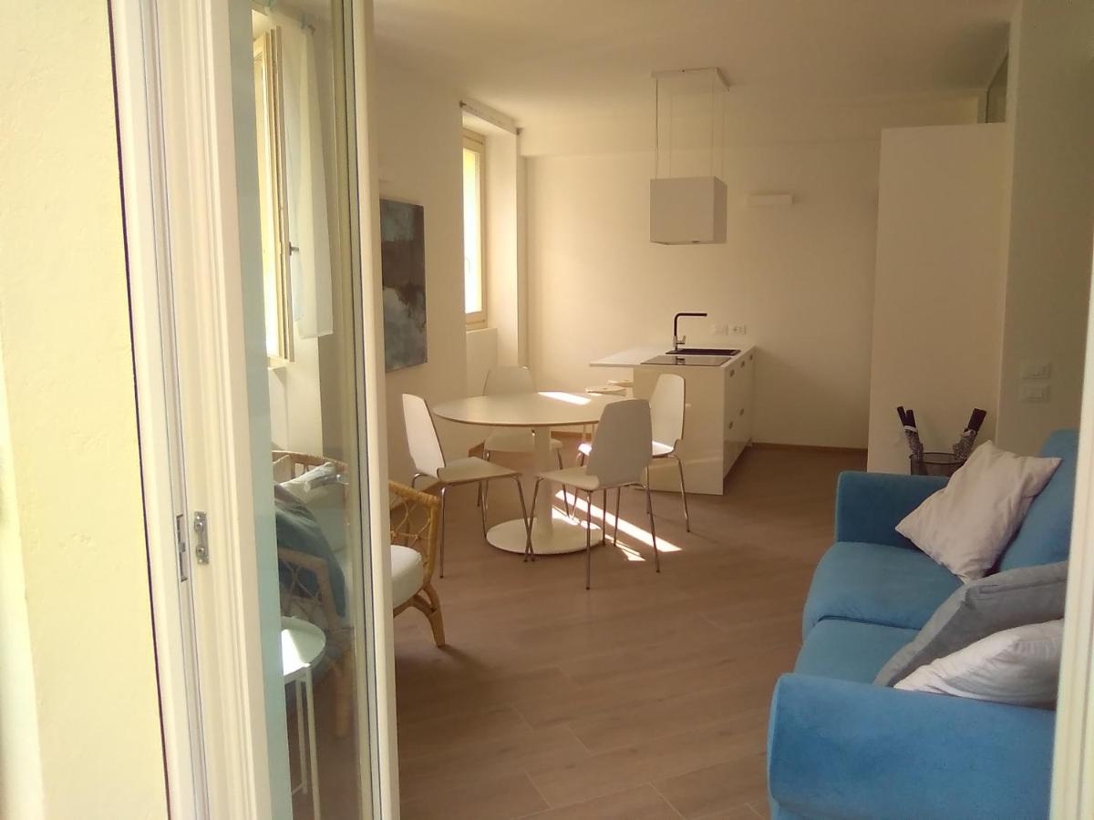 Apartment with Lake View - Photo 19