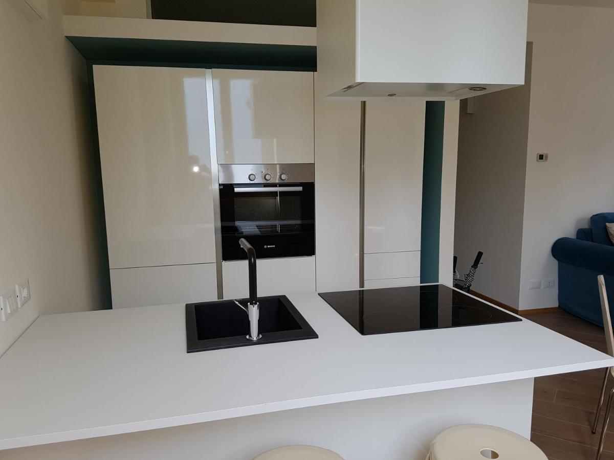 Apartment with Lake View - Photo 15