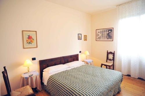 Small Double Room - Photo 1