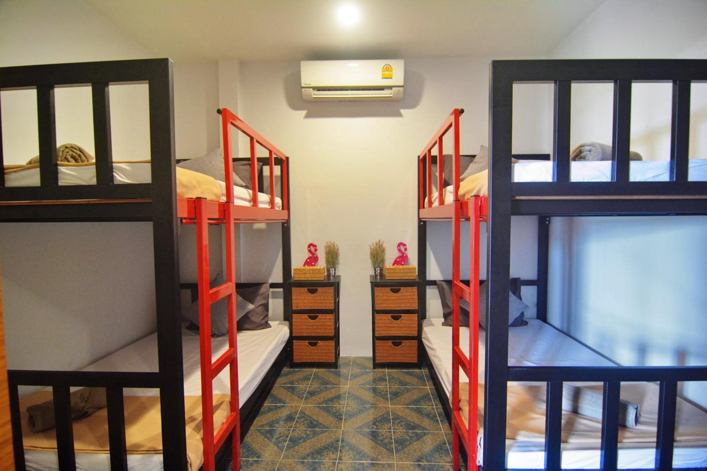 Single Bed in 4-Bed Dormitory Room photo 1