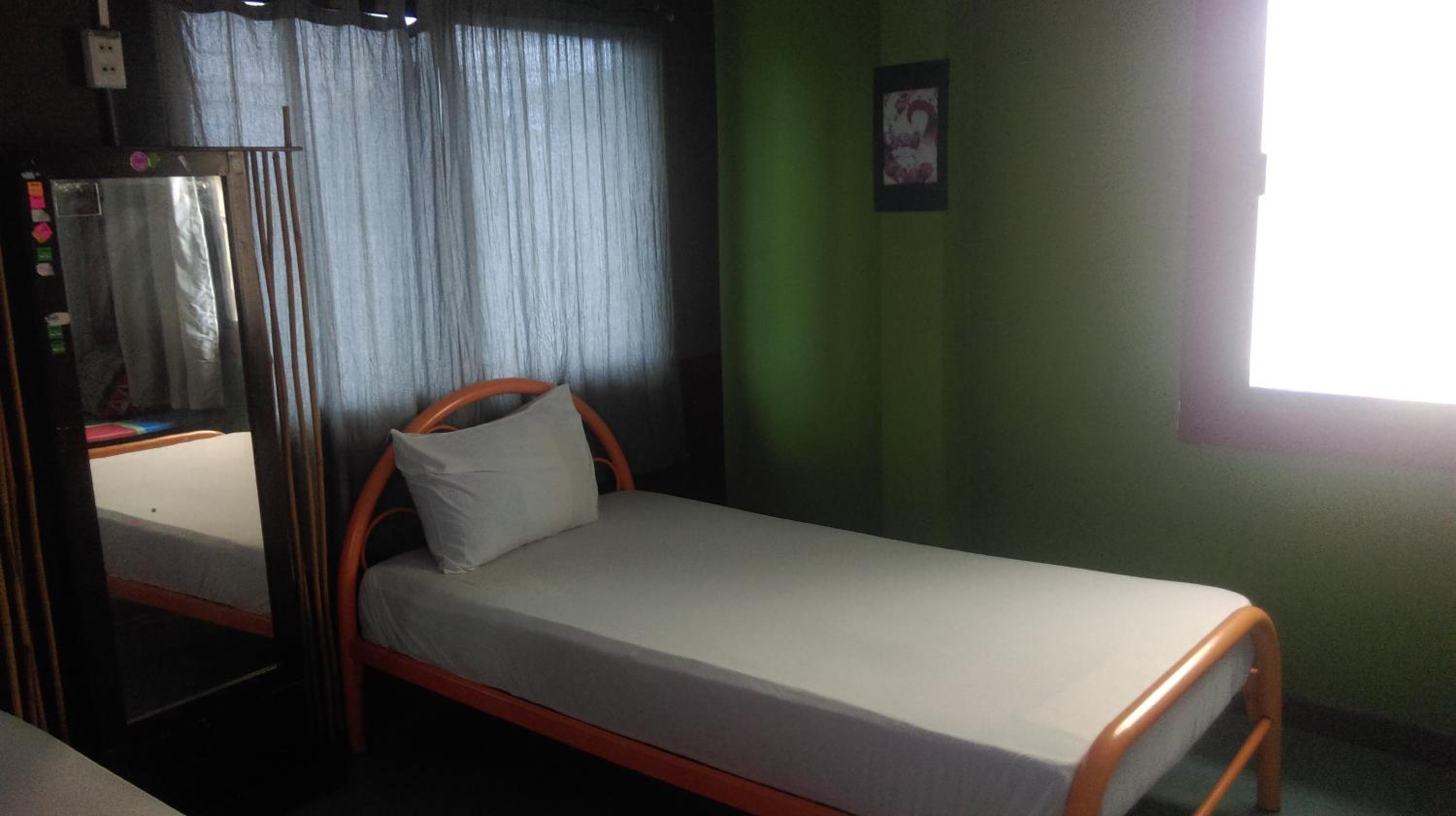 Standard Double Room with Fan - Photo 10
