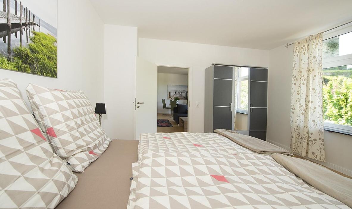 Apartment with Balcony - Photo 8
