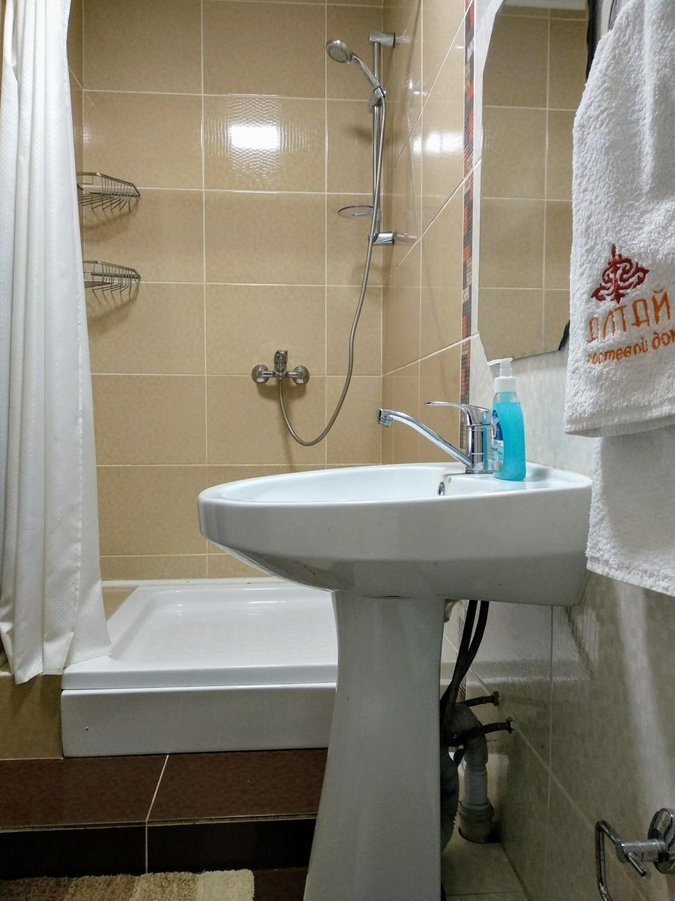 Budget Double Room photo 3