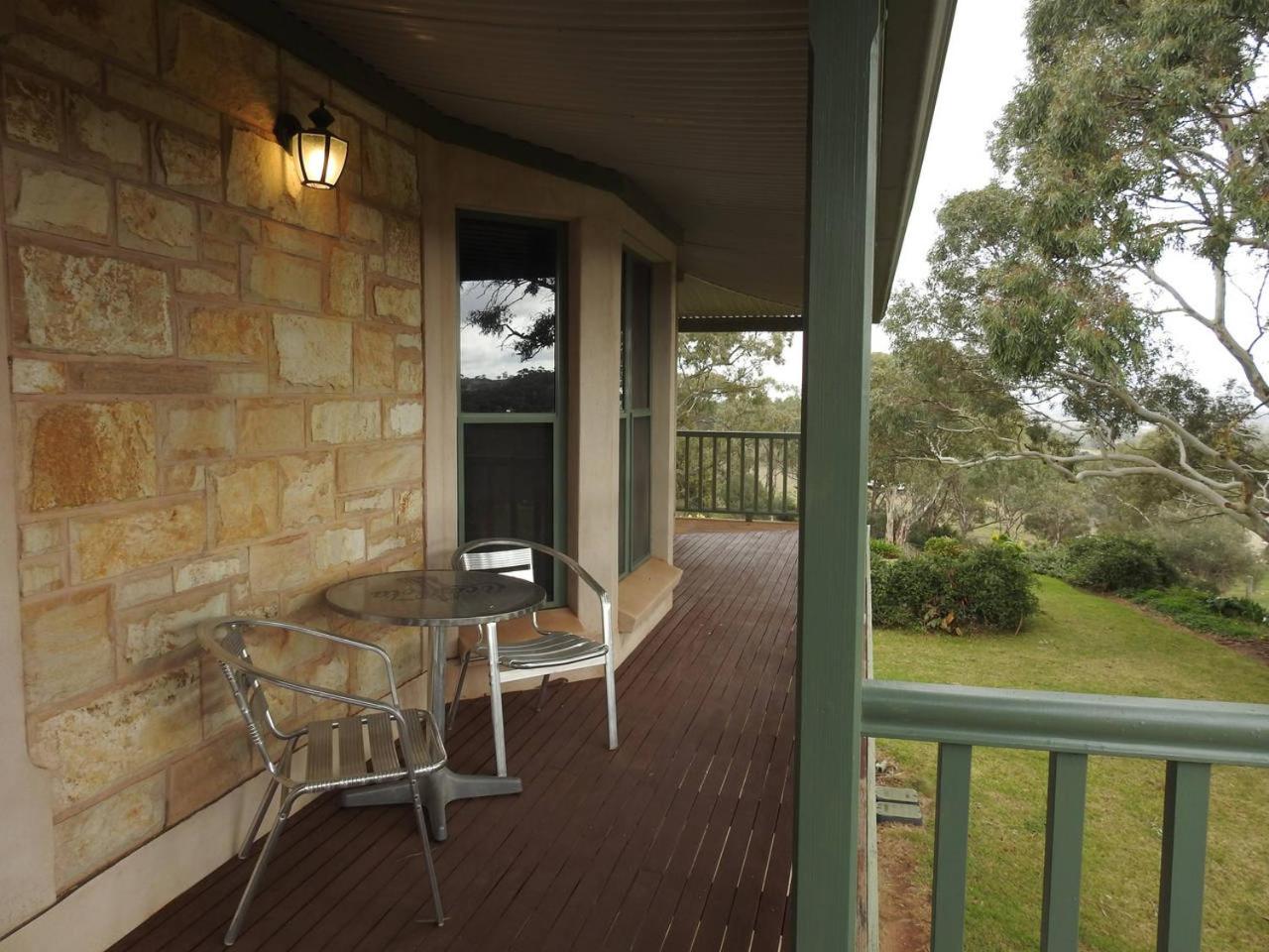 Lindsay House - Cow and Cabernet photo 2