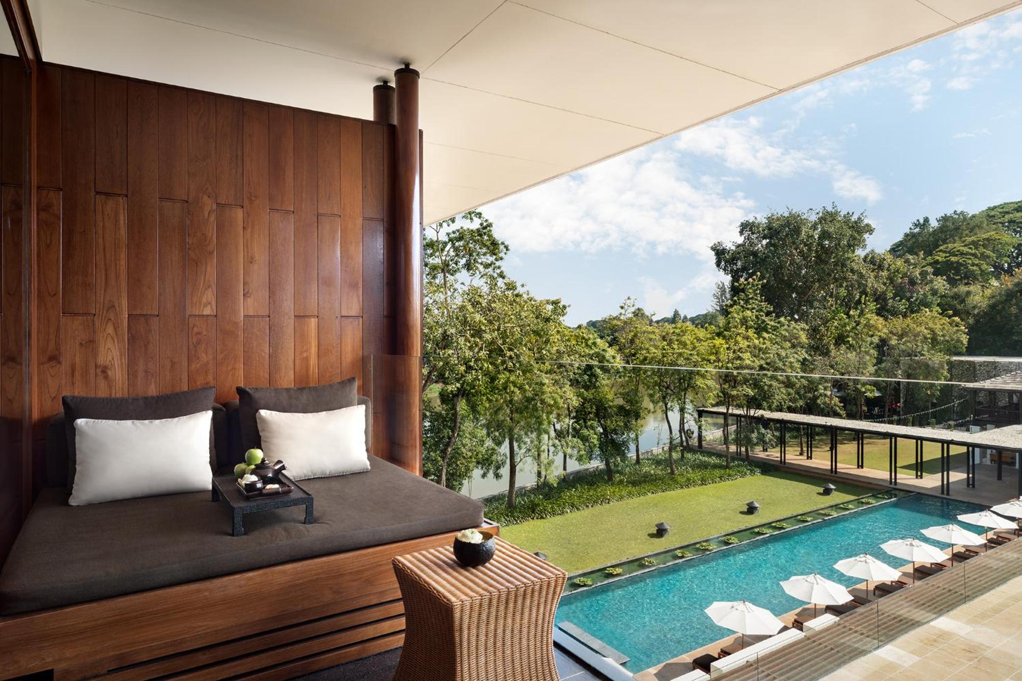 Deluxe River View Room - Photo 3