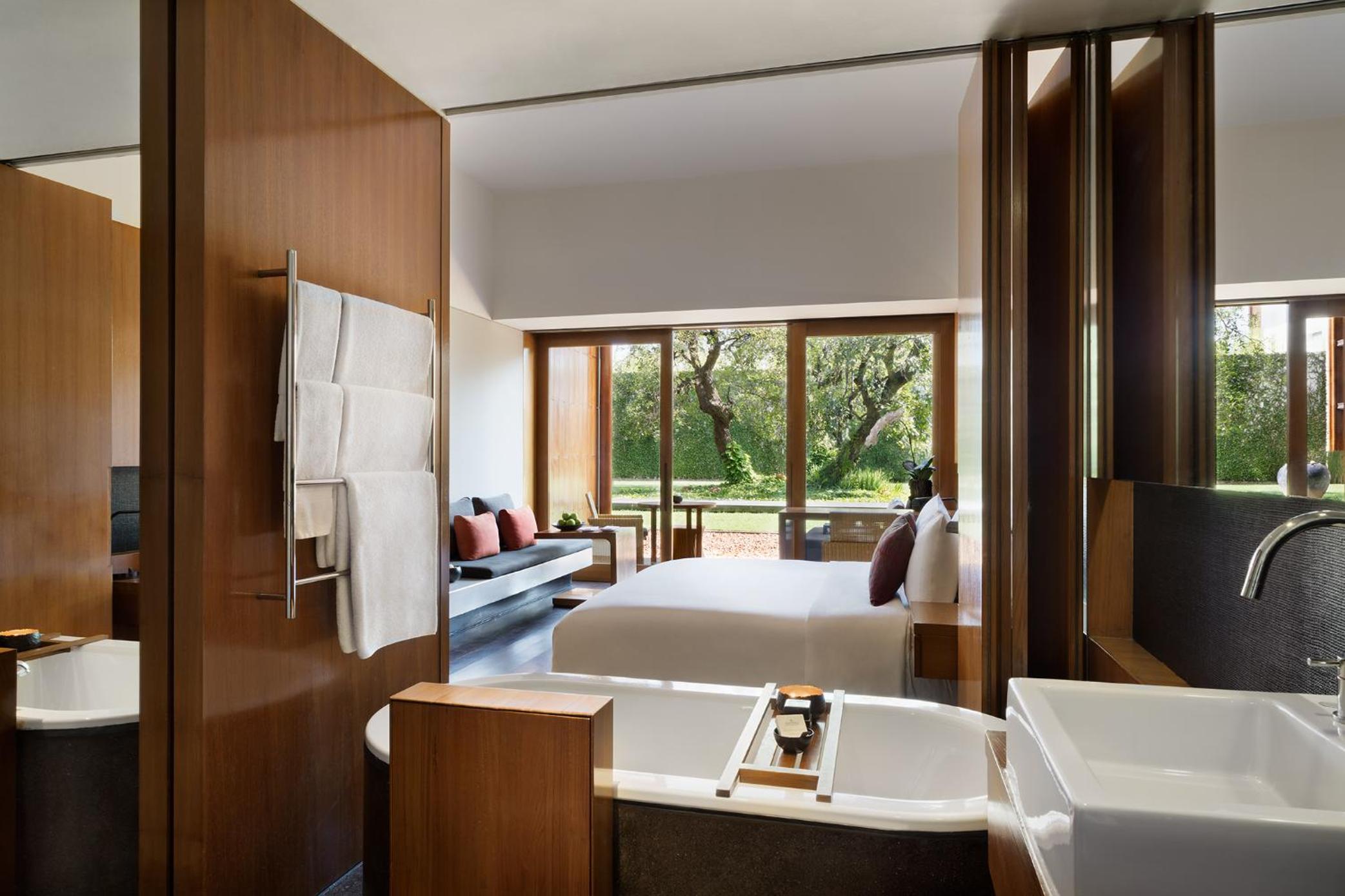 Deluxe Garden View Room - Photo 4