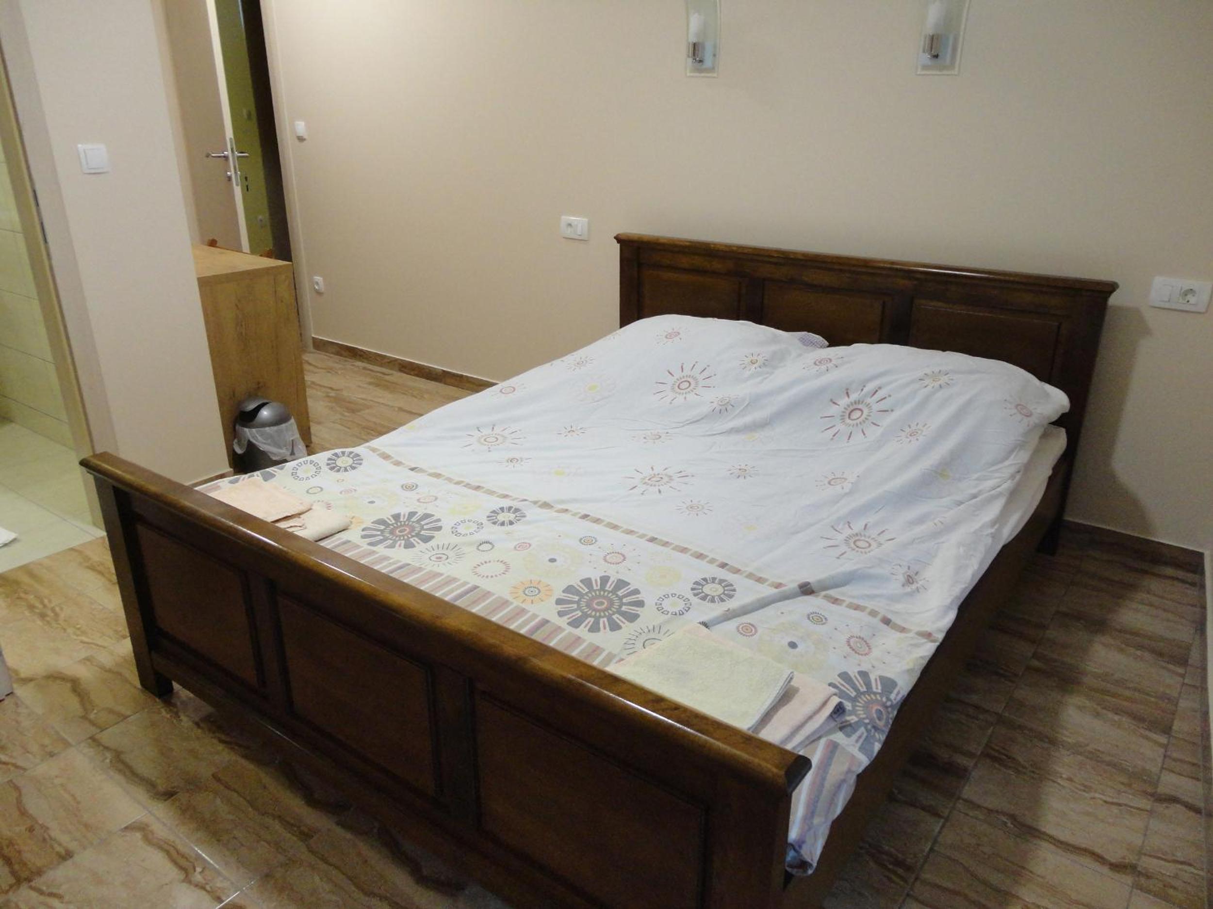 Double or Twin Room with City View - Photo 1
