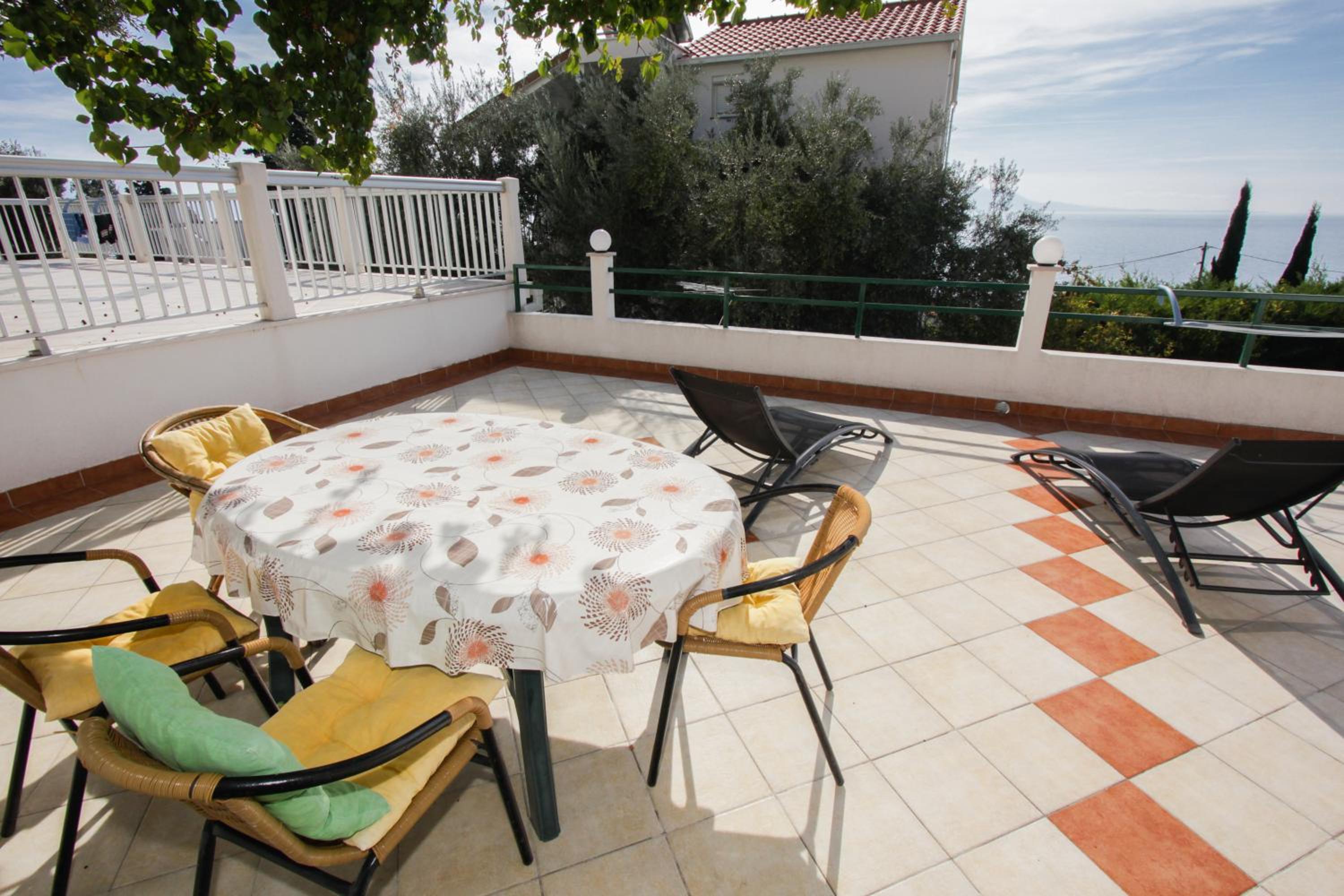 Apartment with Terrace photo 2