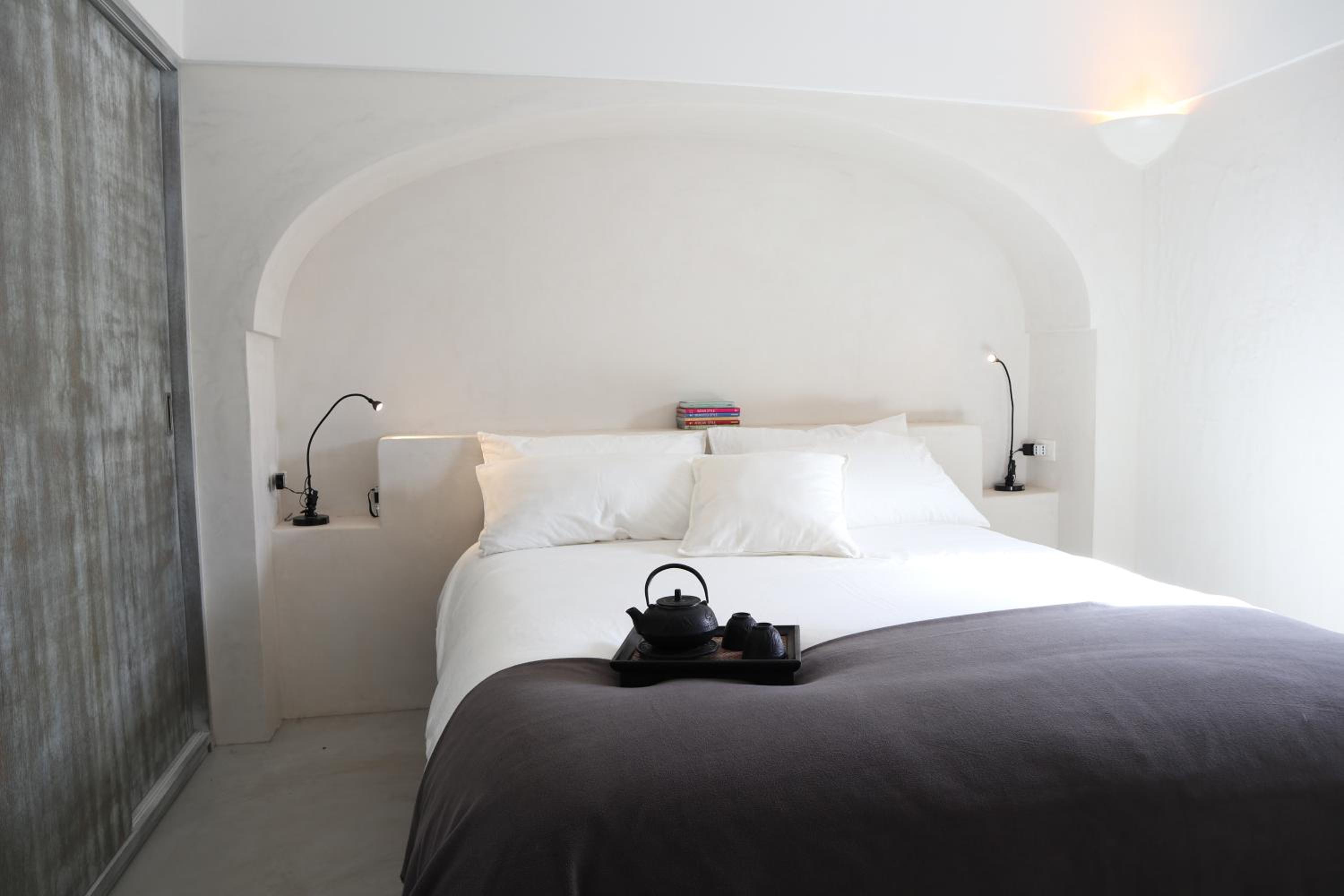 One-Bedroom House photo 1
