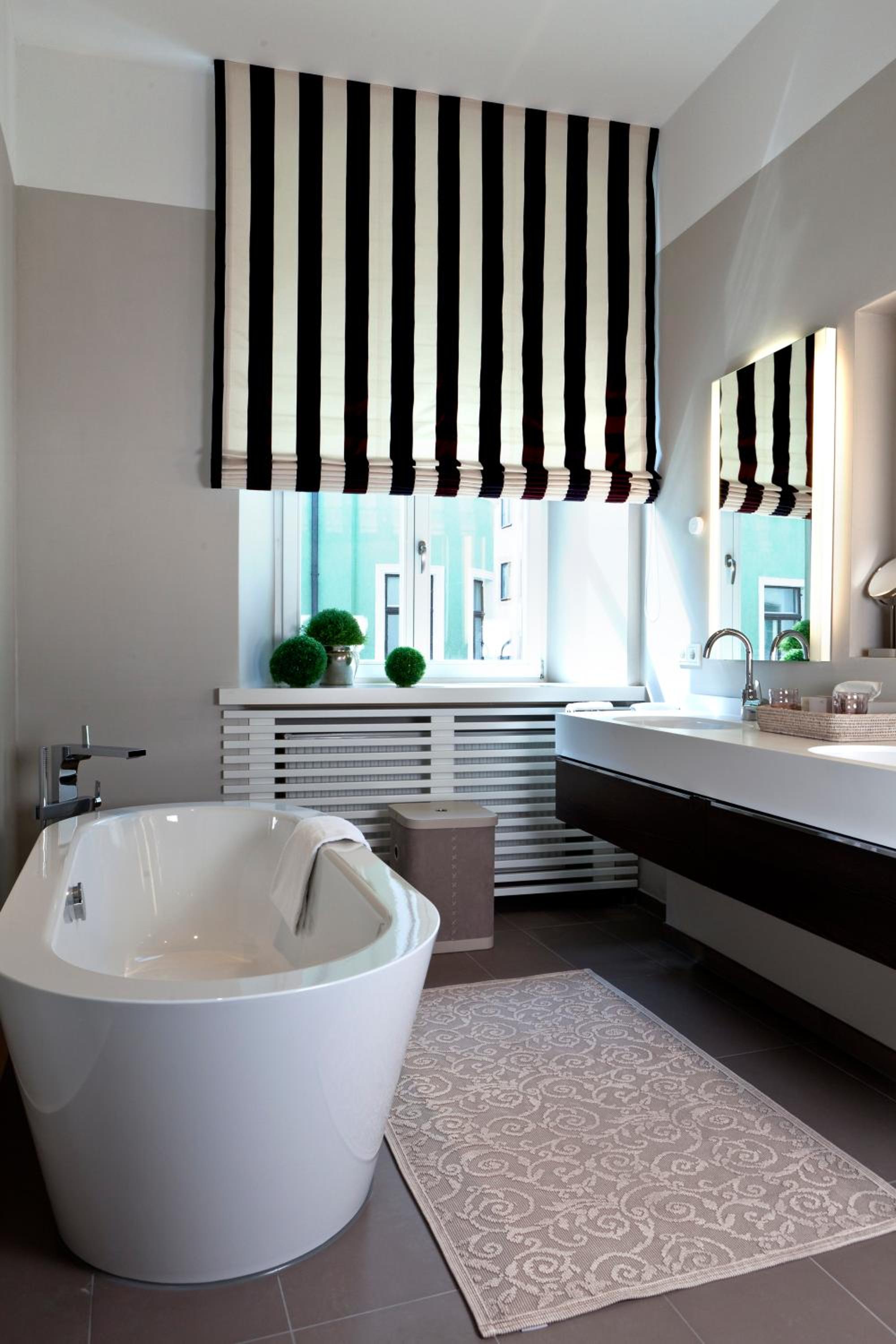 Suite - Photo 4