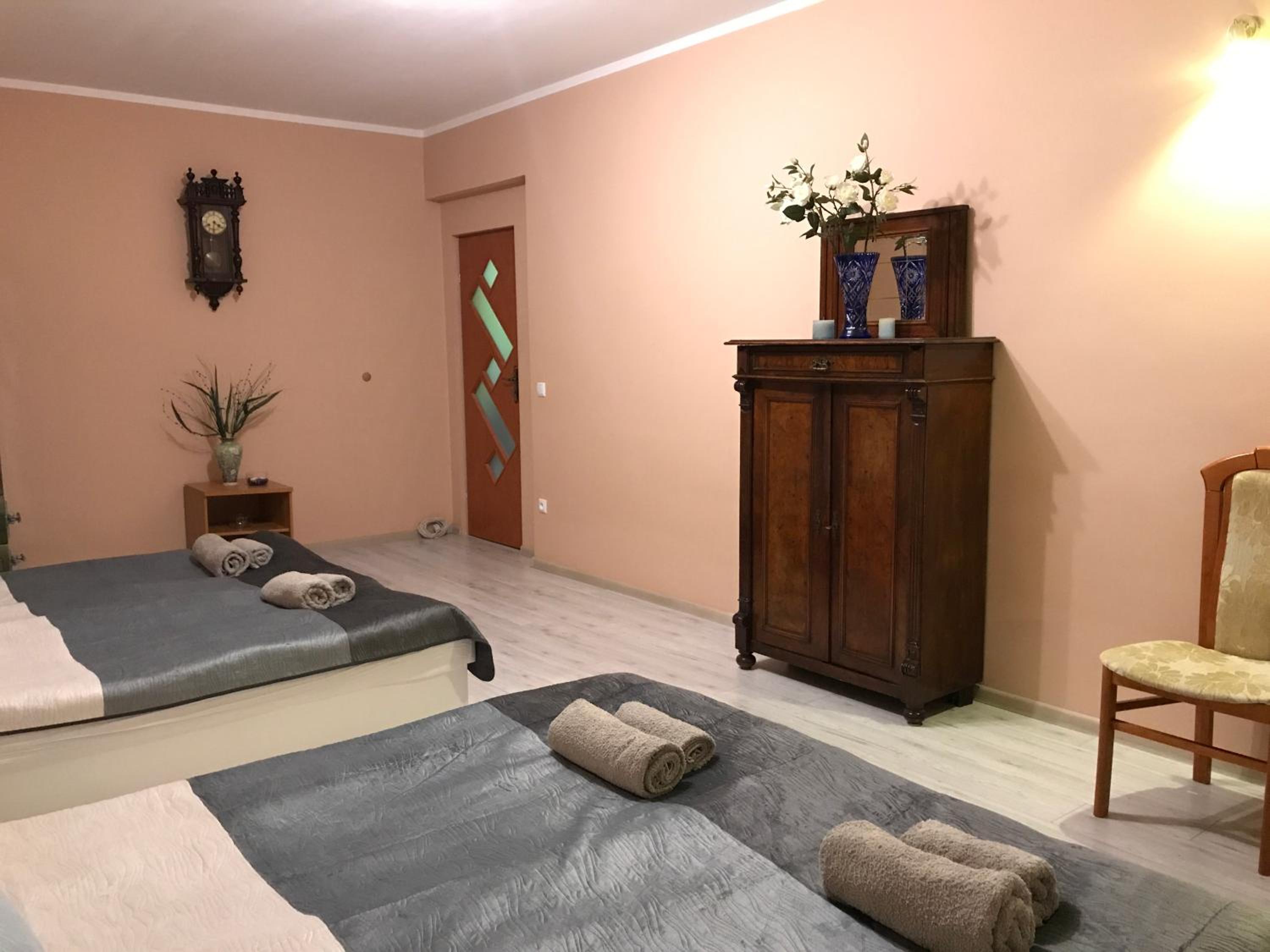 Two-Bedroom Apartment - Photo 15