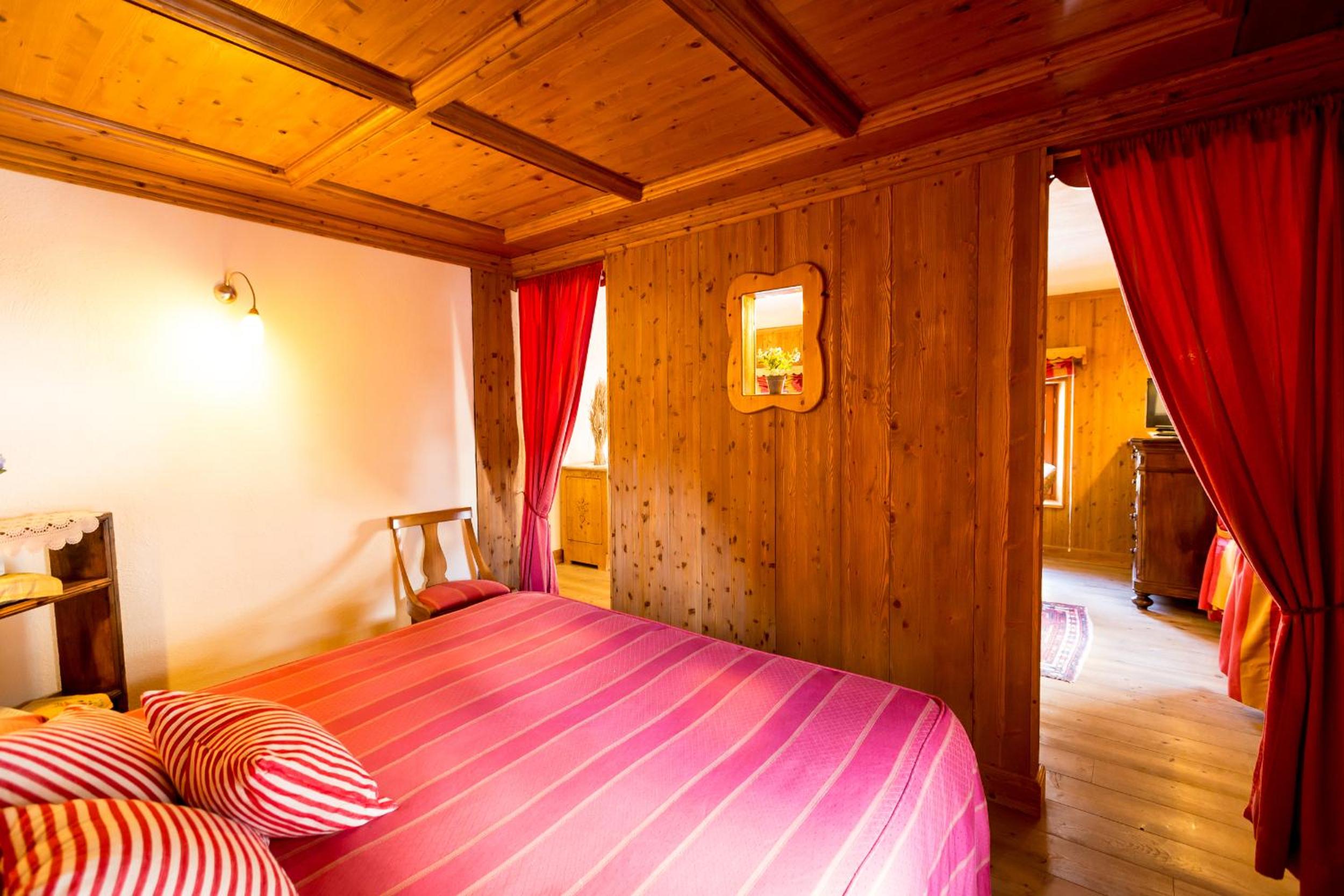 Suite (2 Adults) - Photo 1