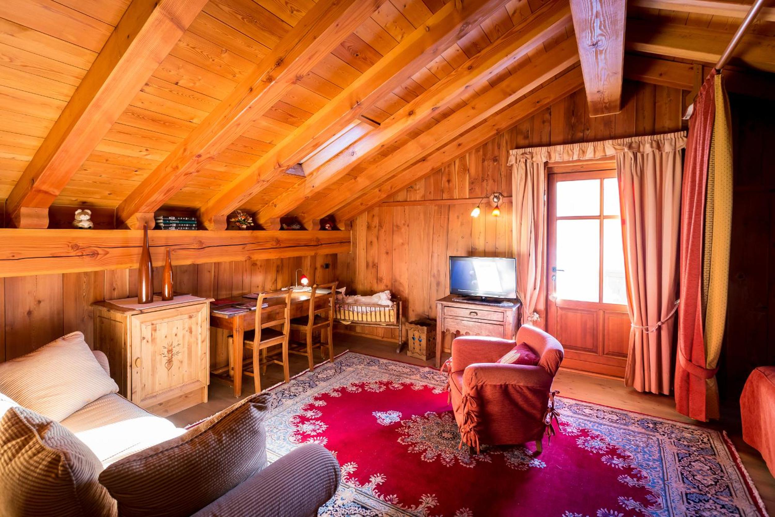 Suite (2 Adults) - Photo 7