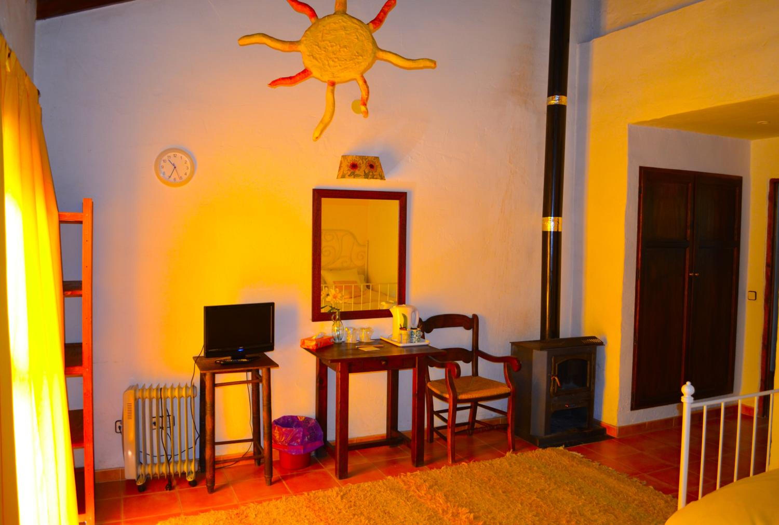 Superior Double Room - Photo 12