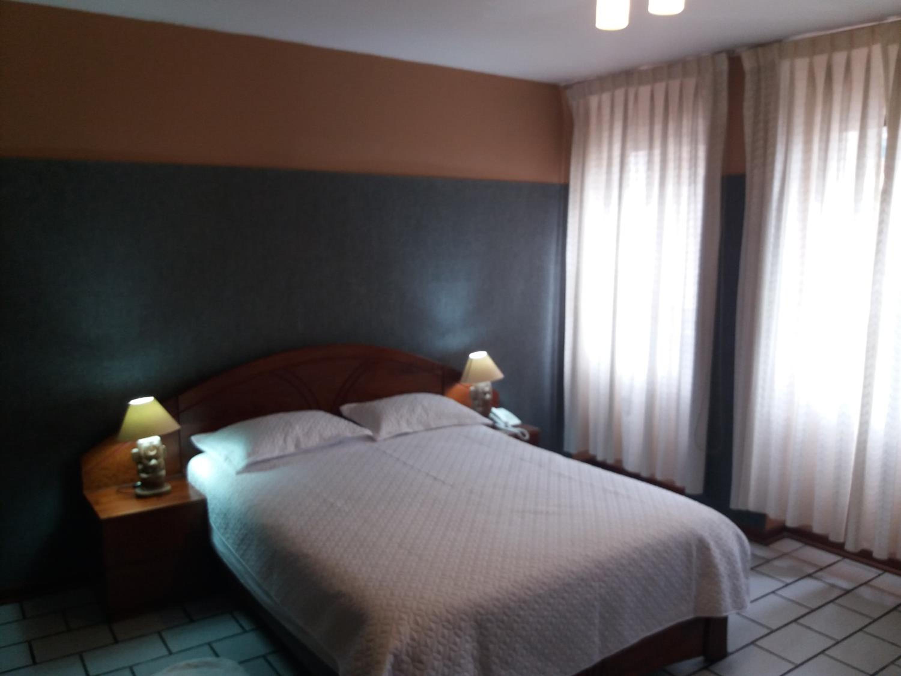 Deluxe Queen Room photo 2