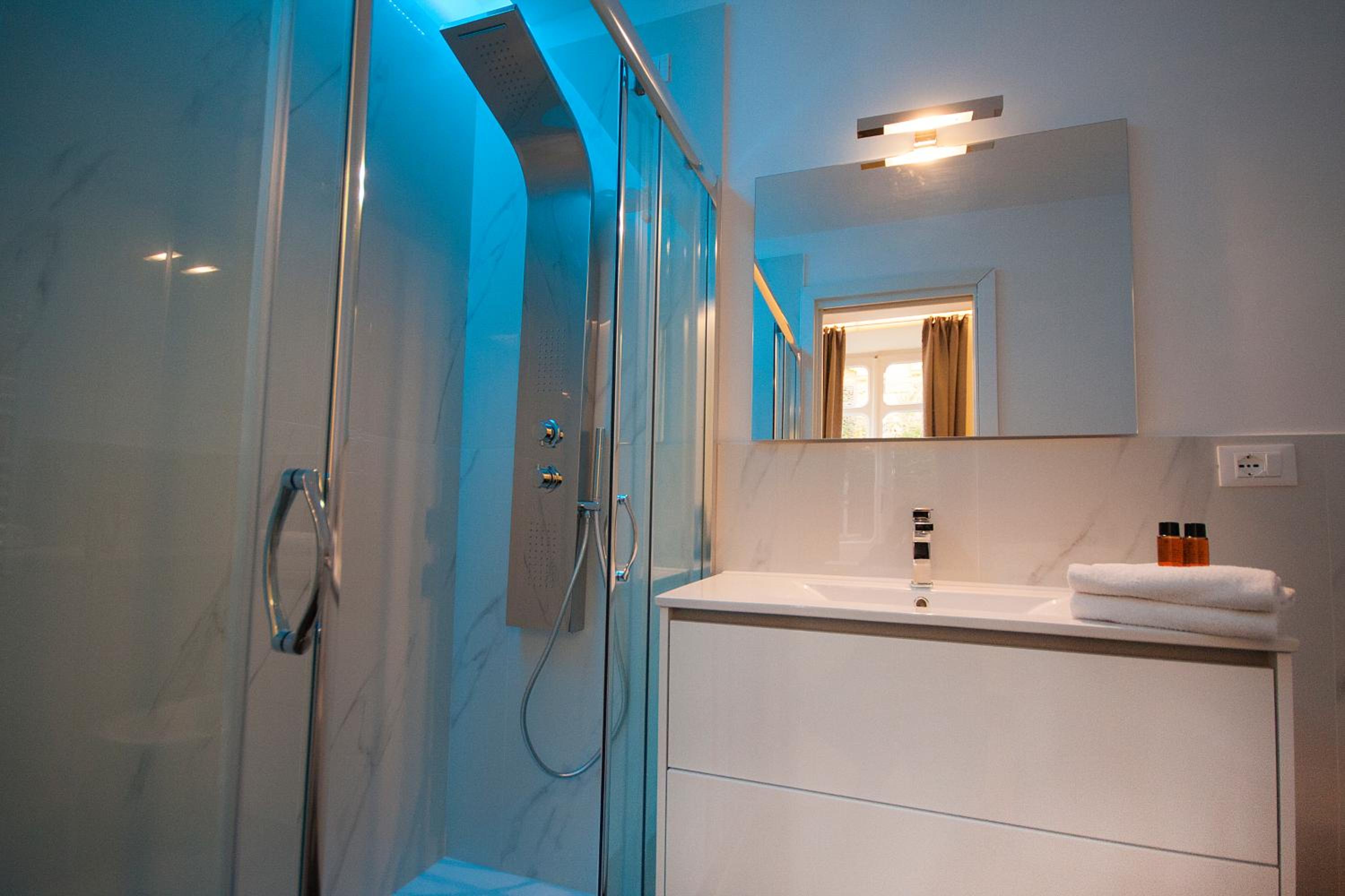 Standard Triple Room photo 2