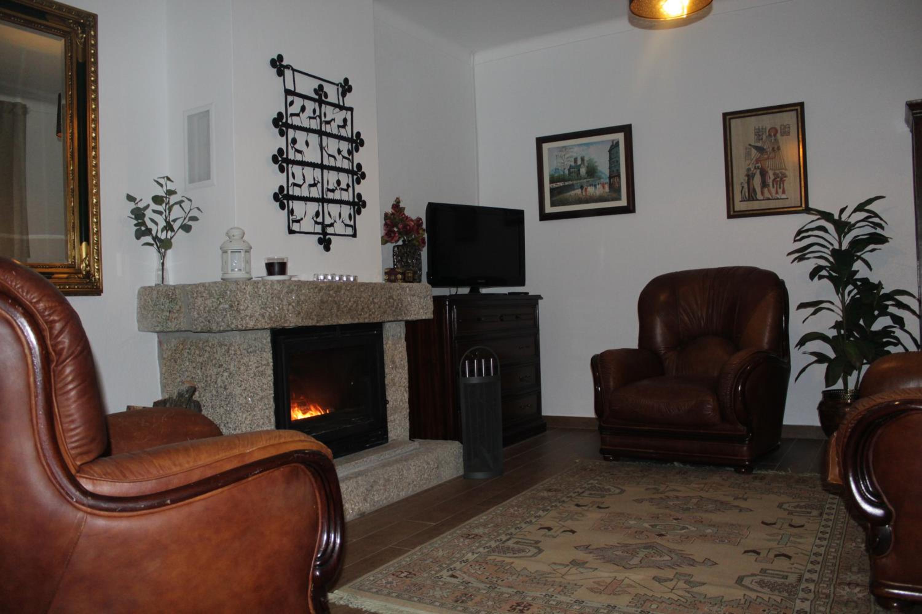 Three-Bedroom Townhouse photo 2
