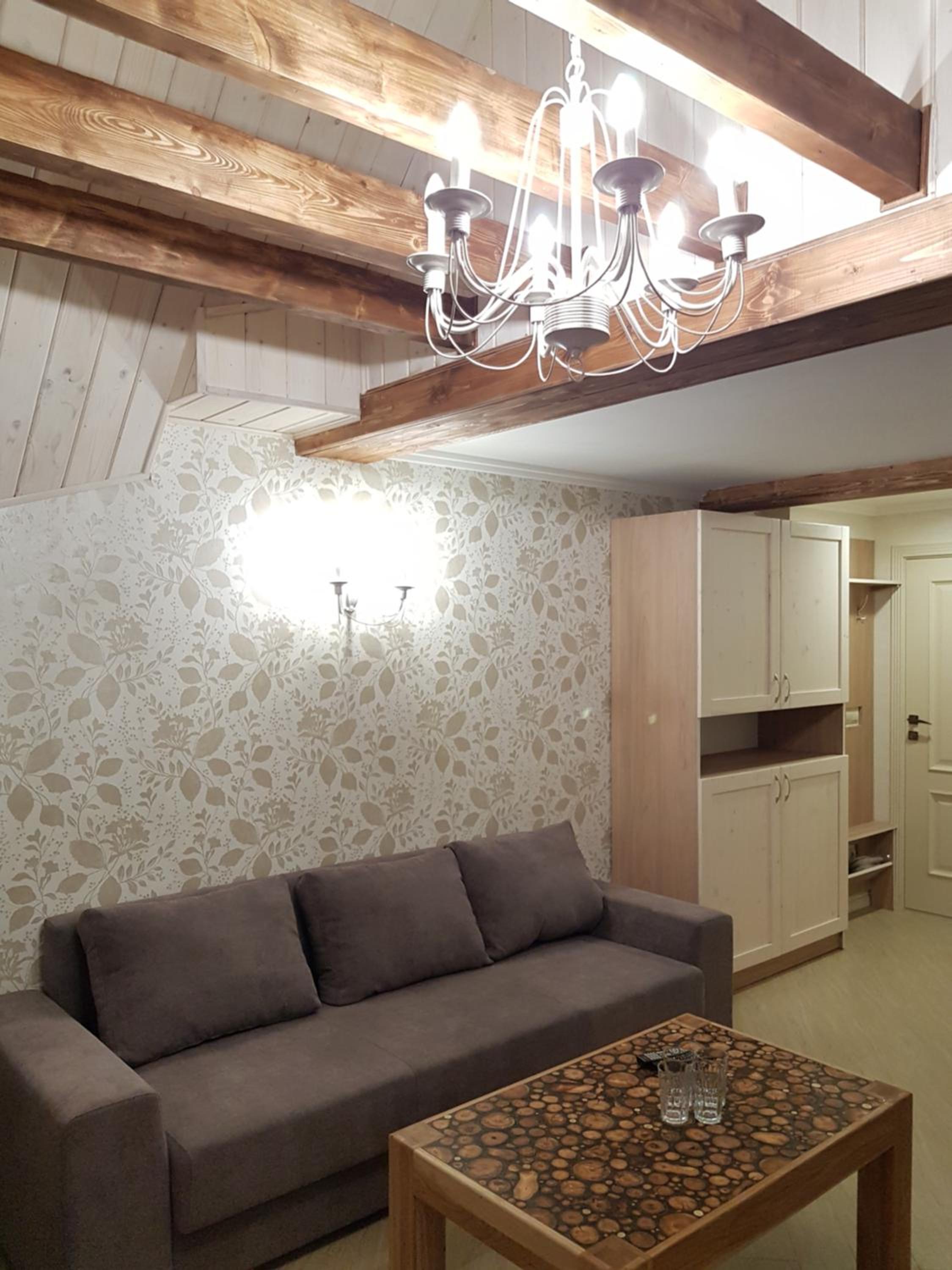 Deluxe Family Room photo 3