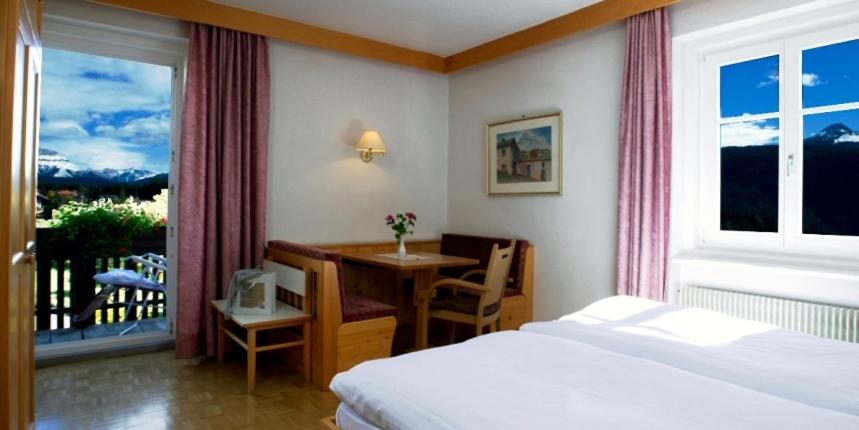Quadruple Room with Mountain View photo 3