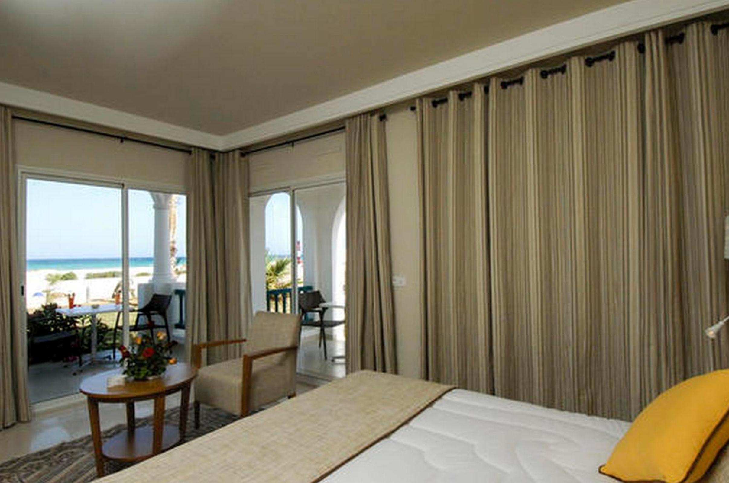 Bungalow with Sea View