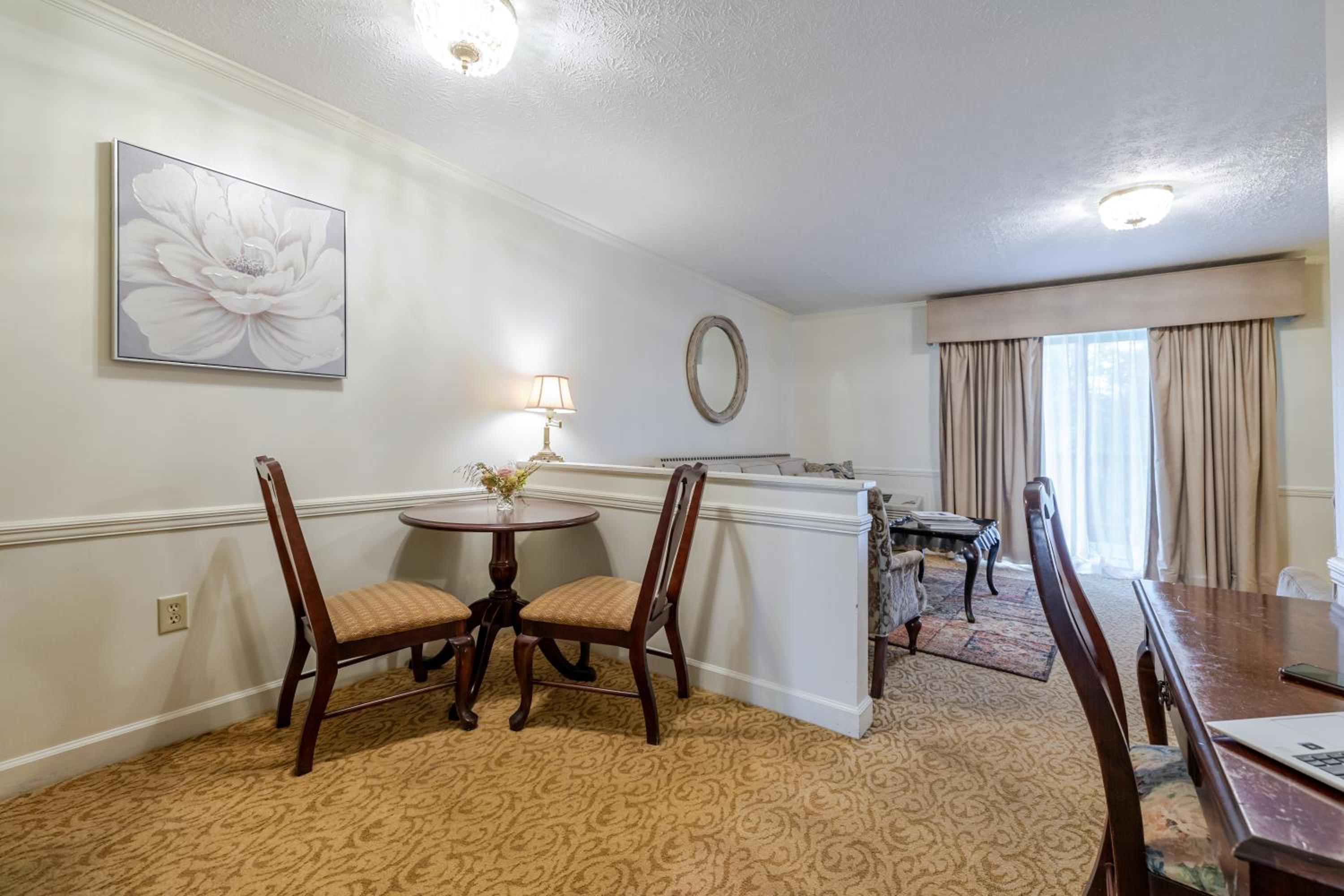 Superior King Room photo 2
