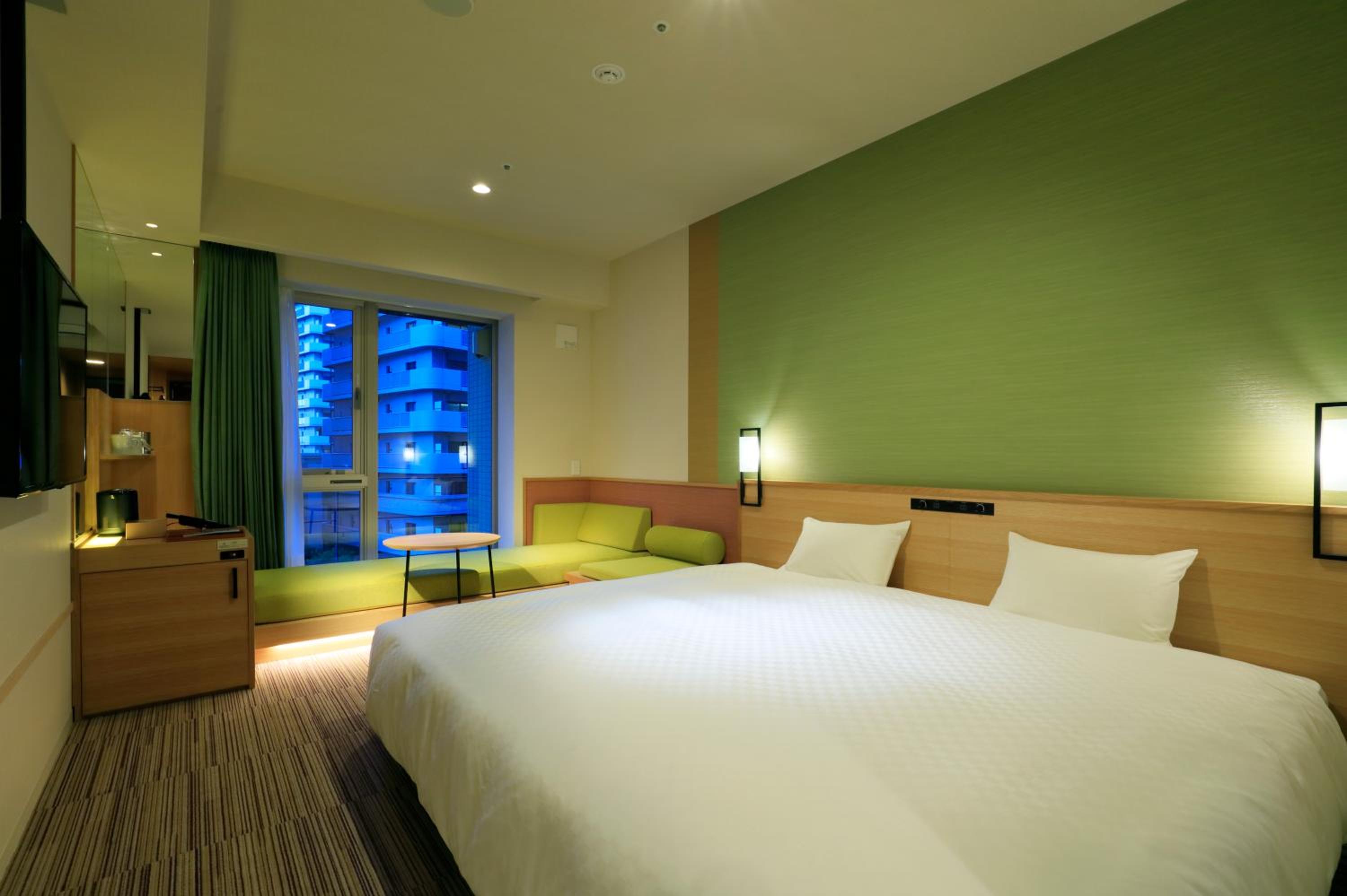 Standard King Room with Sofa Bed - Non-Smoking