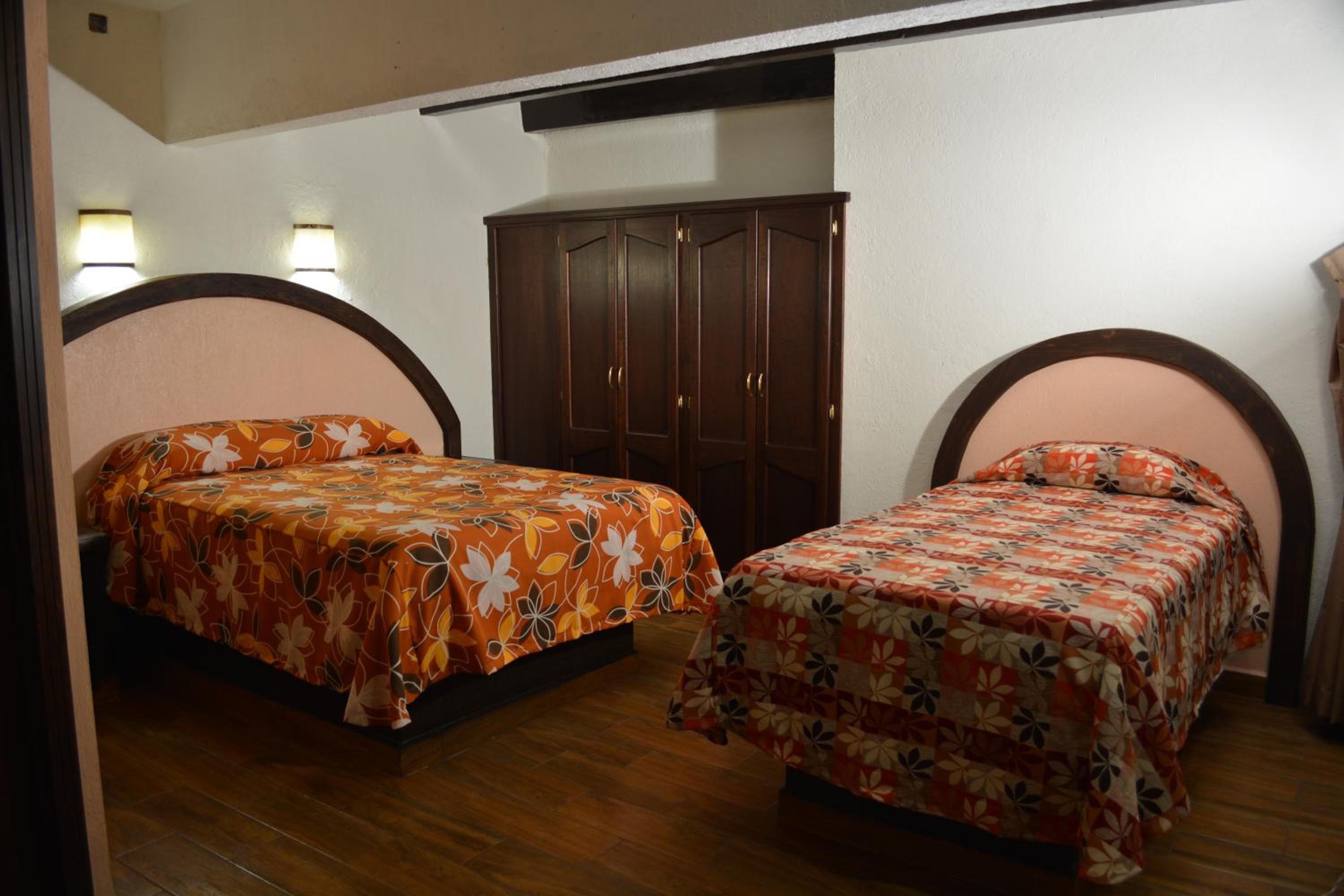 Triple Room - Photo 1