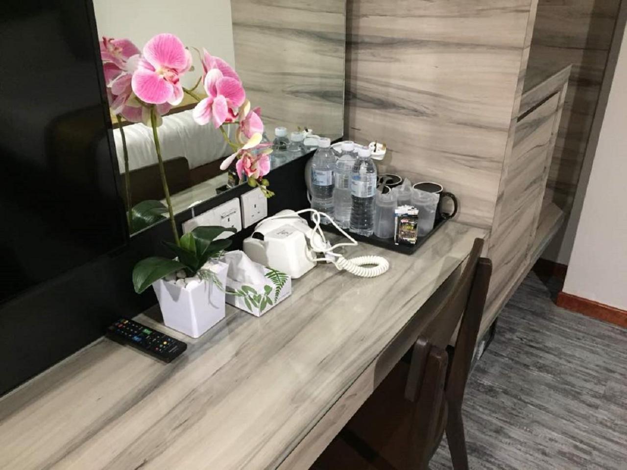 Deluxe King Room photo 3