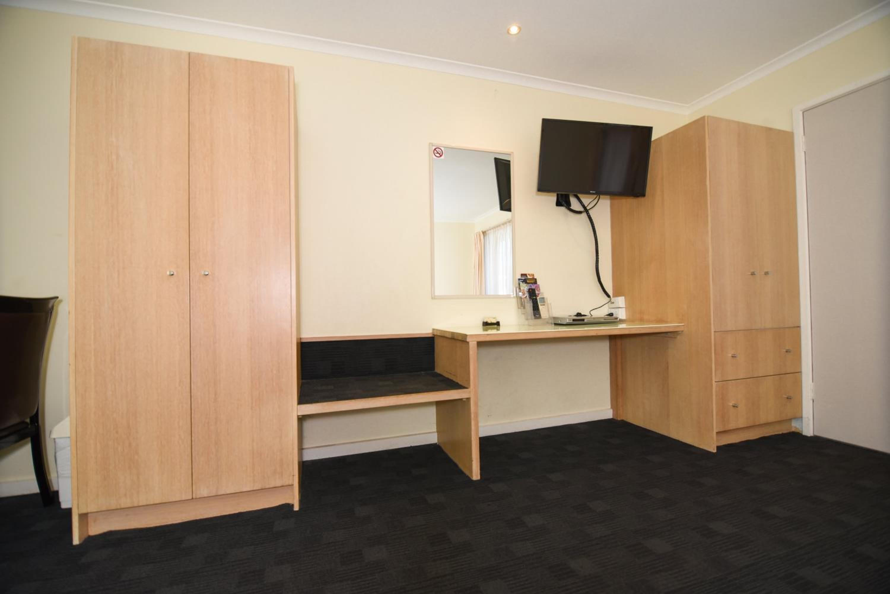 Standard Queen Room - Photo 1